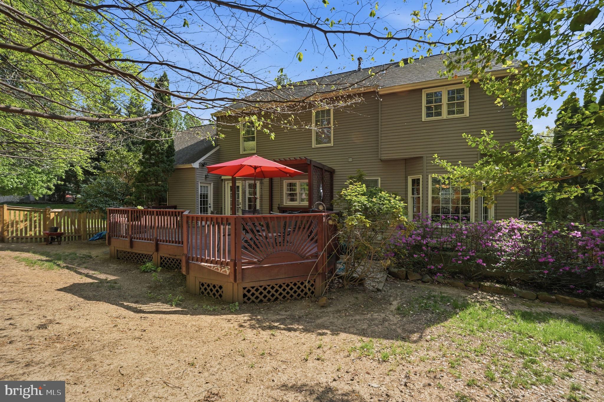 MEADOWBROOK WOODS - Residential