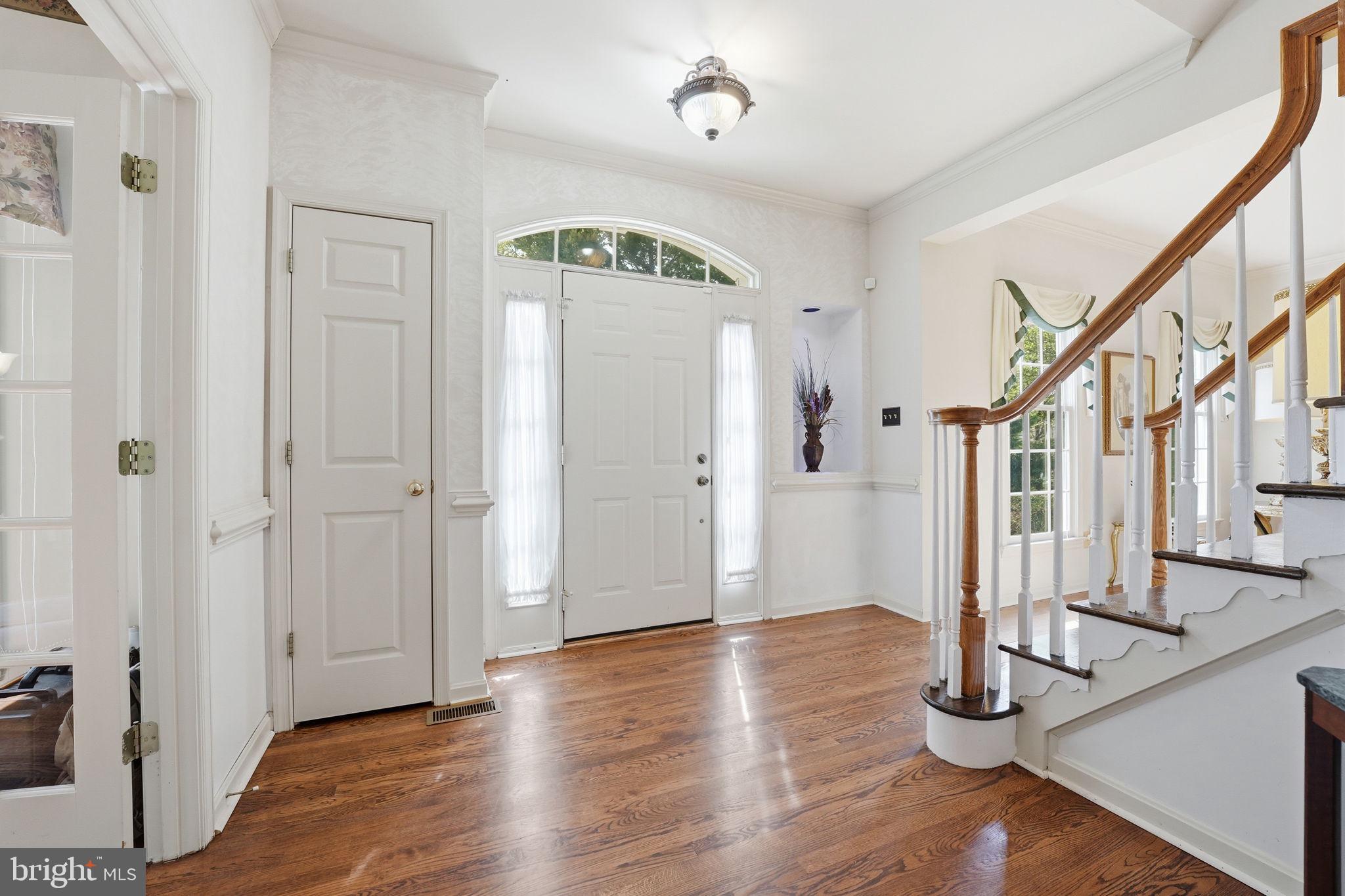 MEADOWBROOK WOODS - Residential