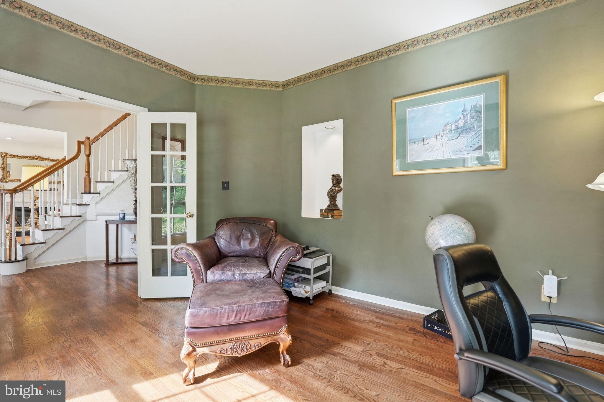 MEADOWBROOK WOODS - Residential