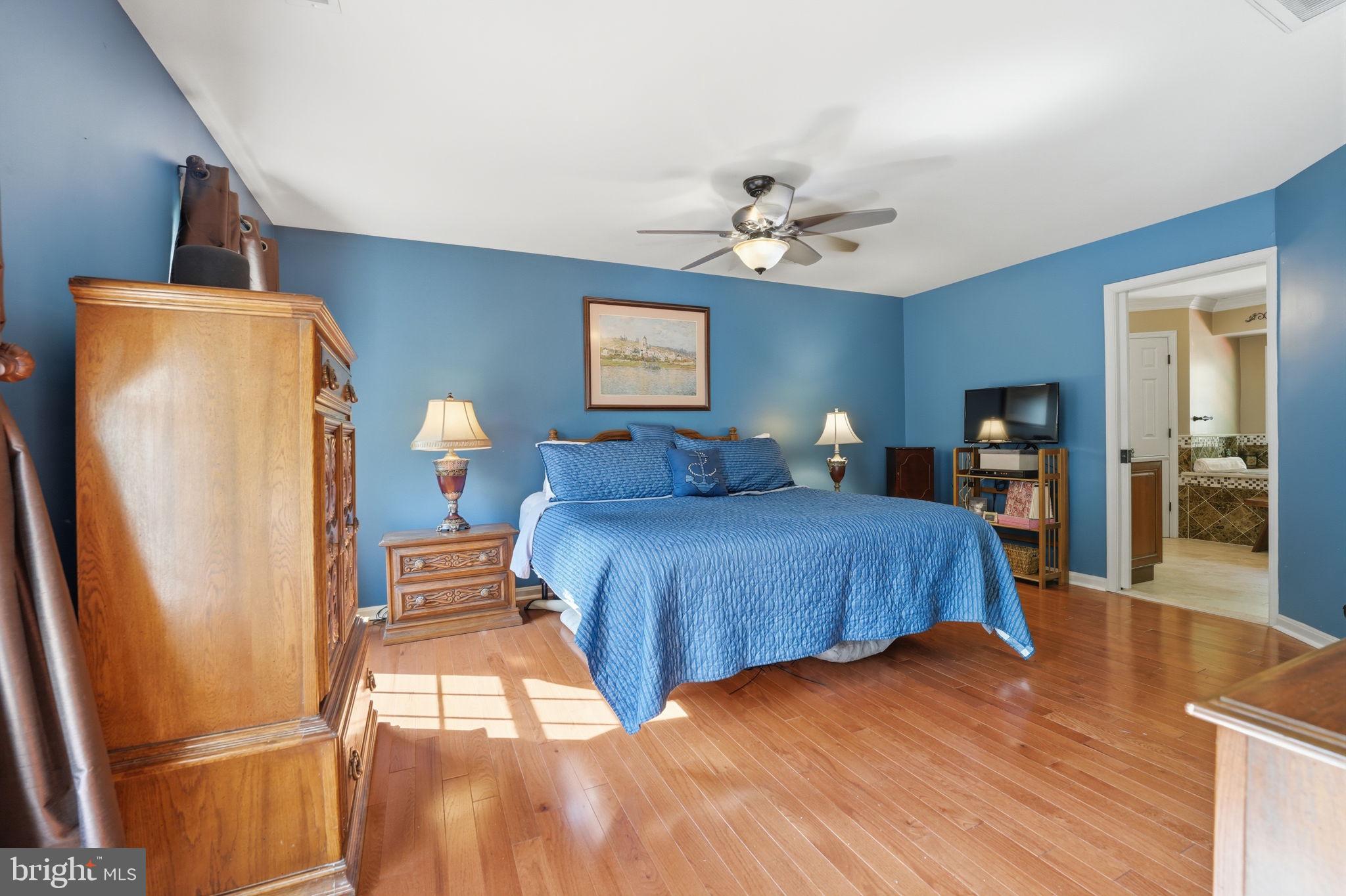 MEADOWBROOK WOODS - Residential