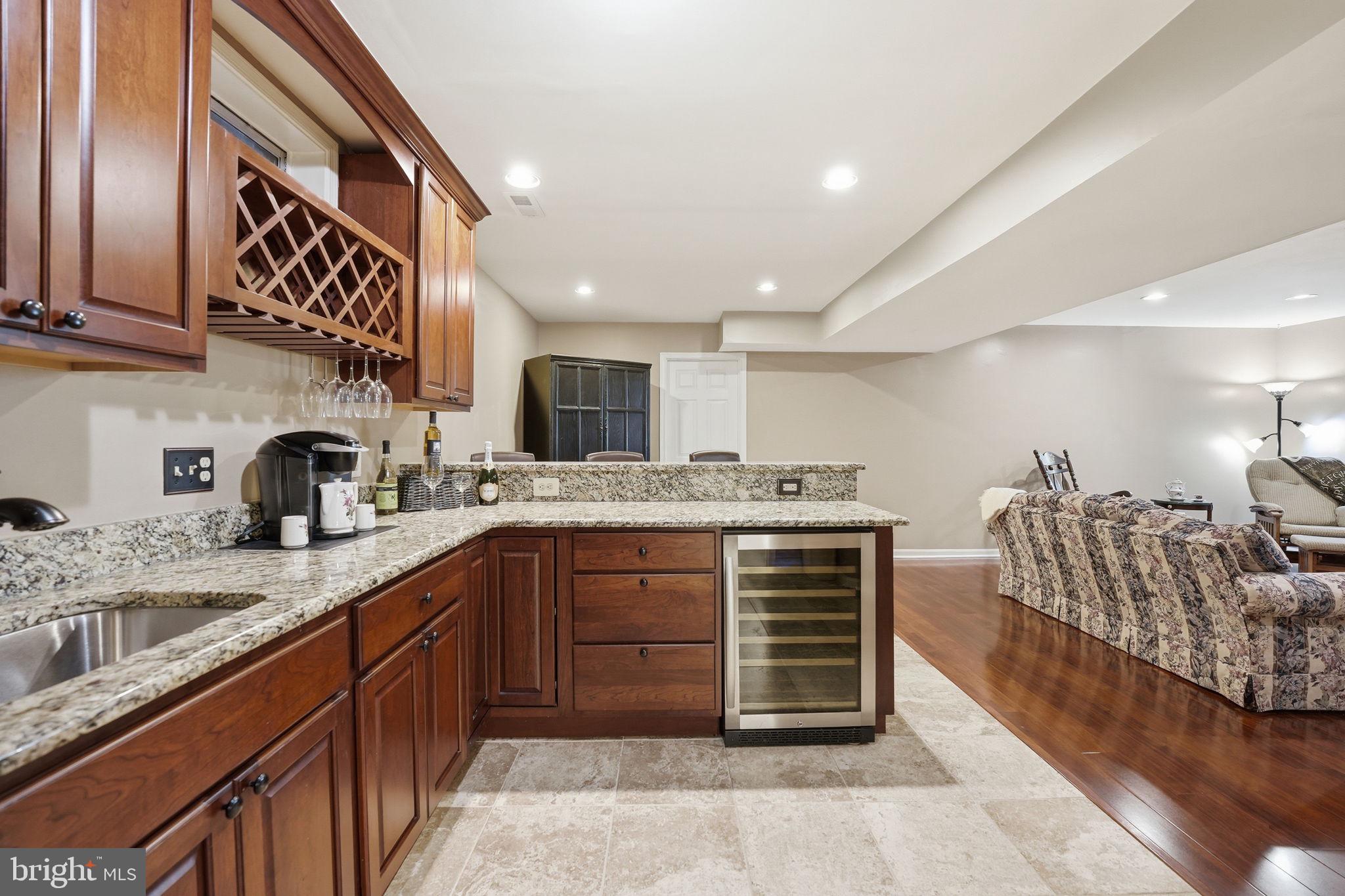 MEADOWBROOK WOODS - Residential