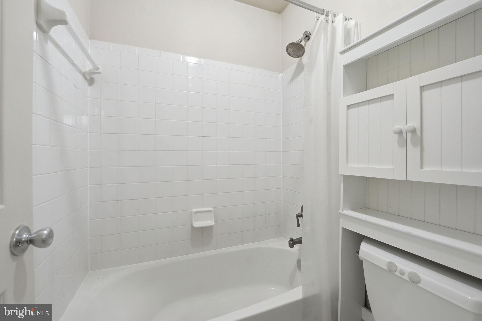 MEADOWBROOK WOODS - Residential