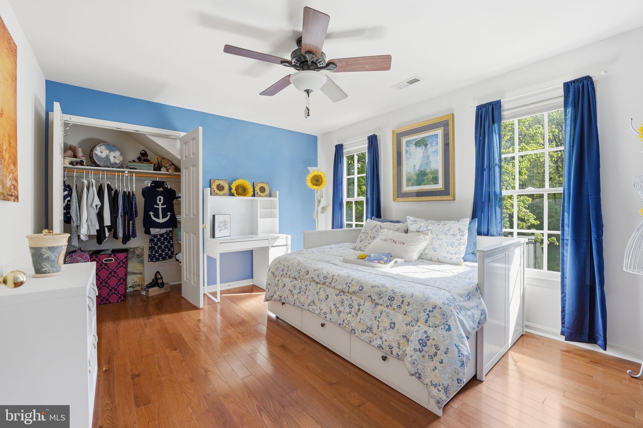 MEADOWBROOK WOODS - Residential