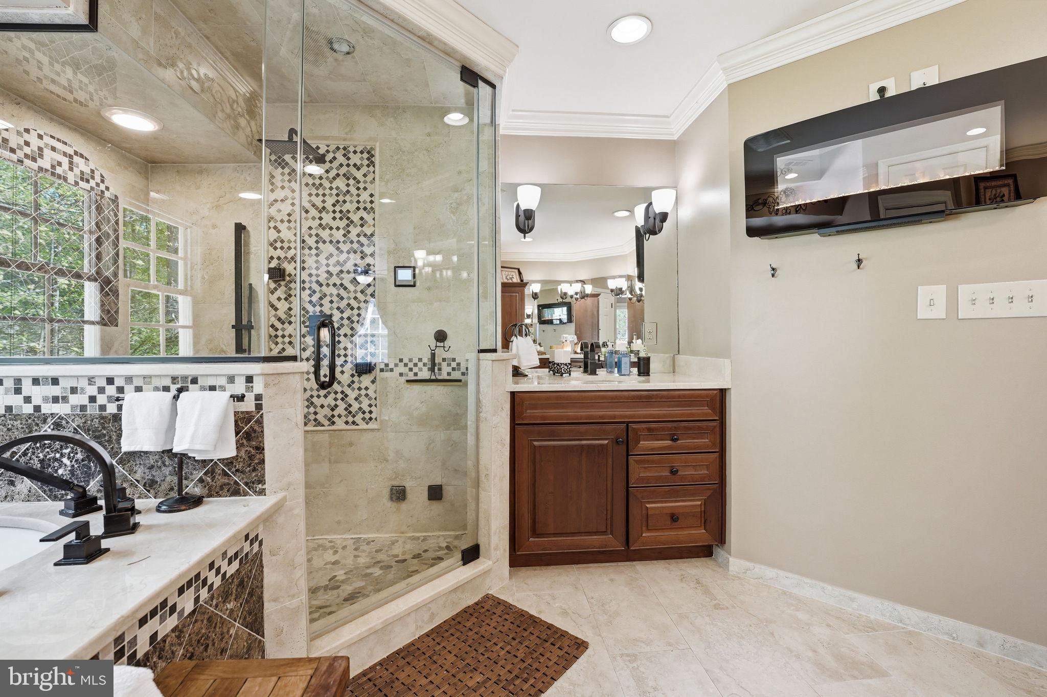 MEADOWBROOK WOODS - Residential