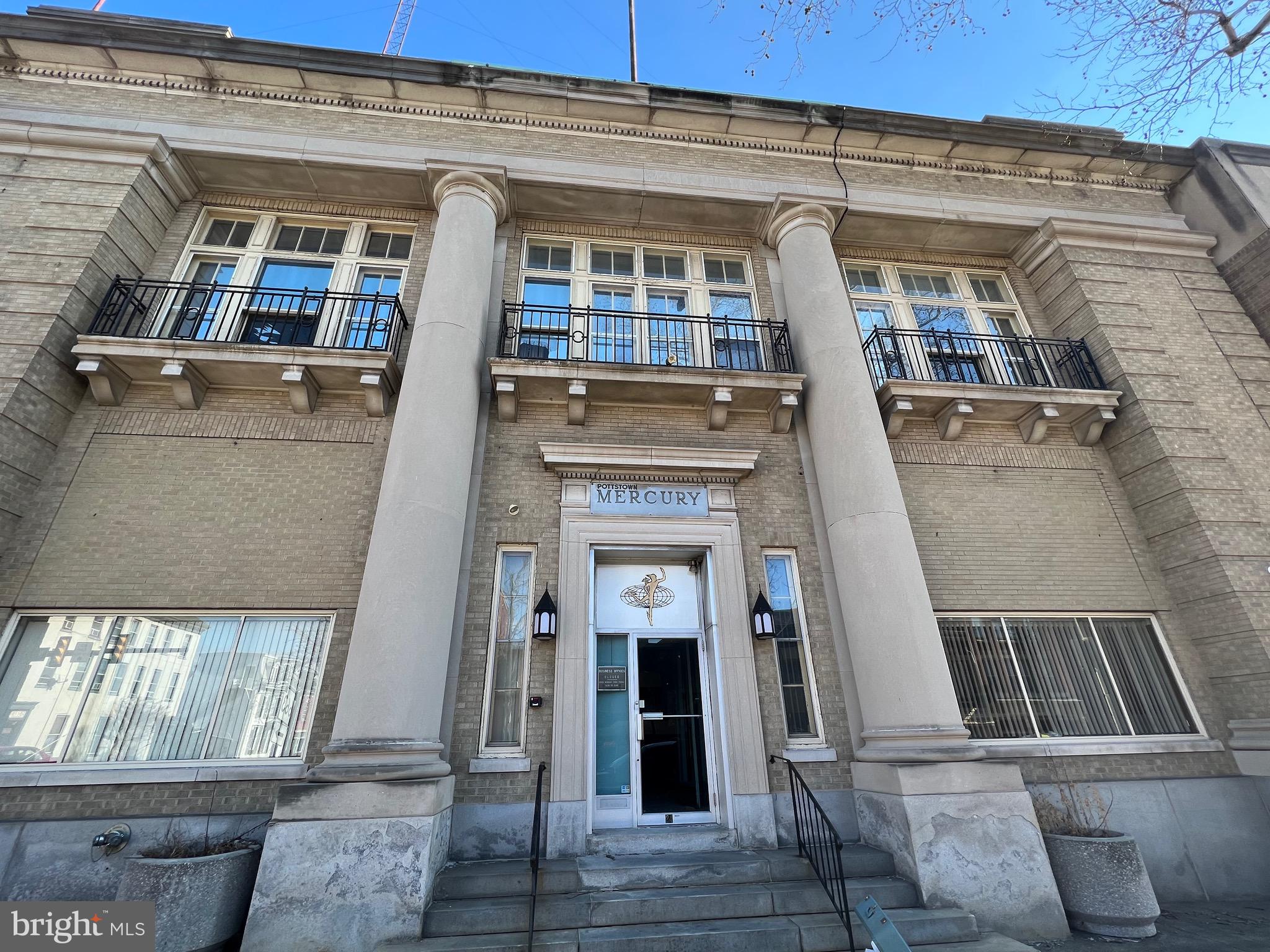 Attention Investors! Here's your opportunity to refurbish this historical building in the up and coming Pottstown Borough. Located on the corner of Hanover and King St it's the perfect location for a hotel, condos, high end apartments, a restaurant, retail space and more.