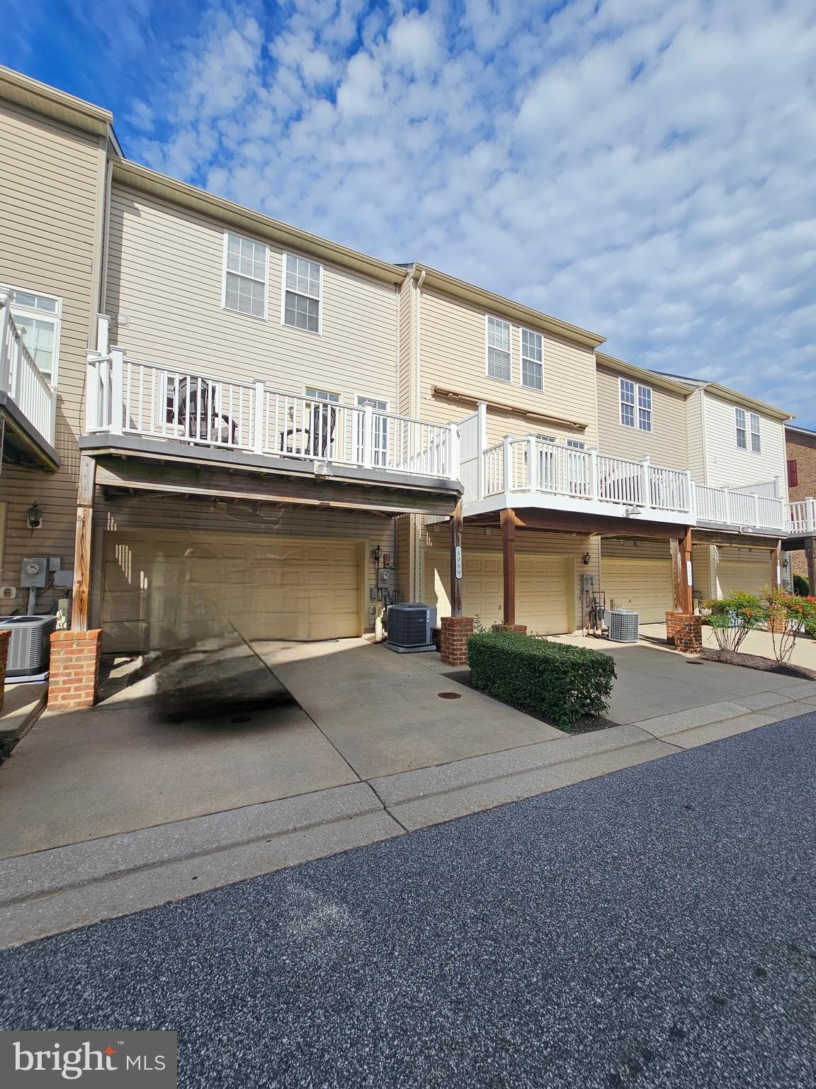 PERRY HALL - Residential