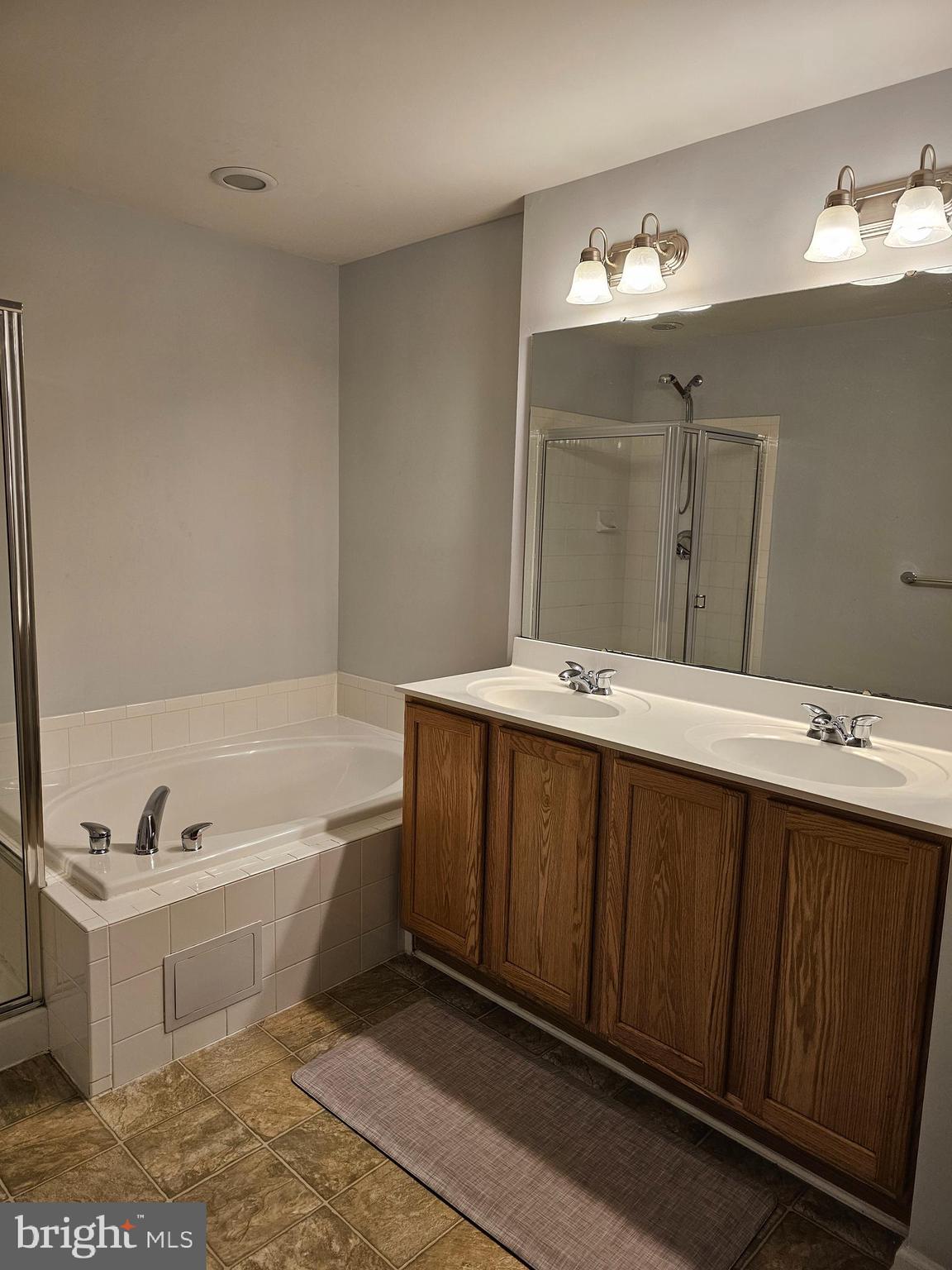 PERRY HALL - Residential