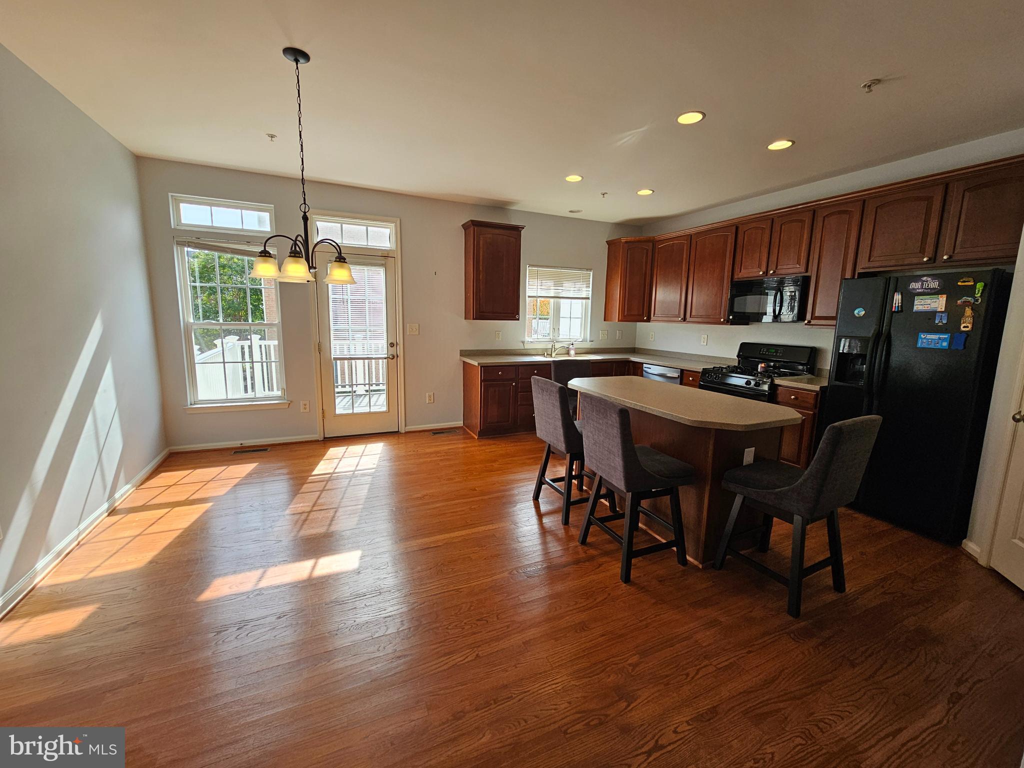 PERRY HALL - Residential