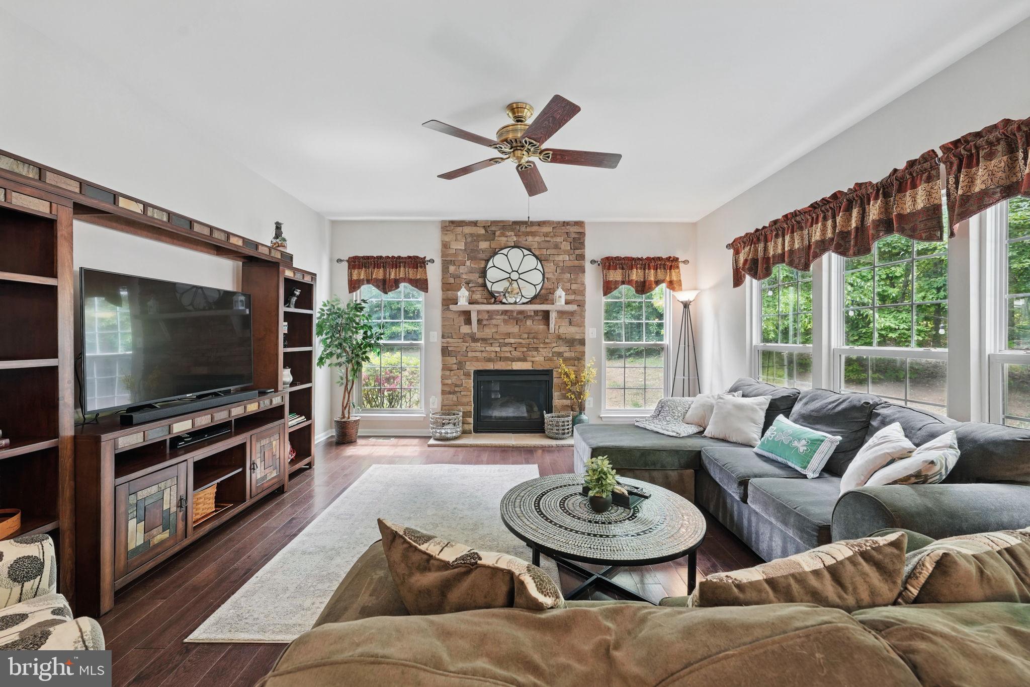 5280 GUNSTON HALL DRIVE