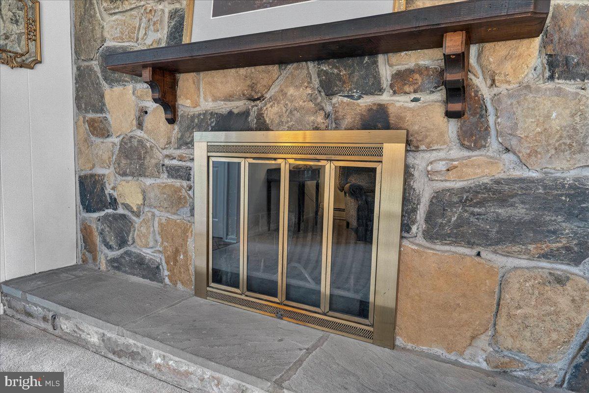 ROLLINWOOD - Residential