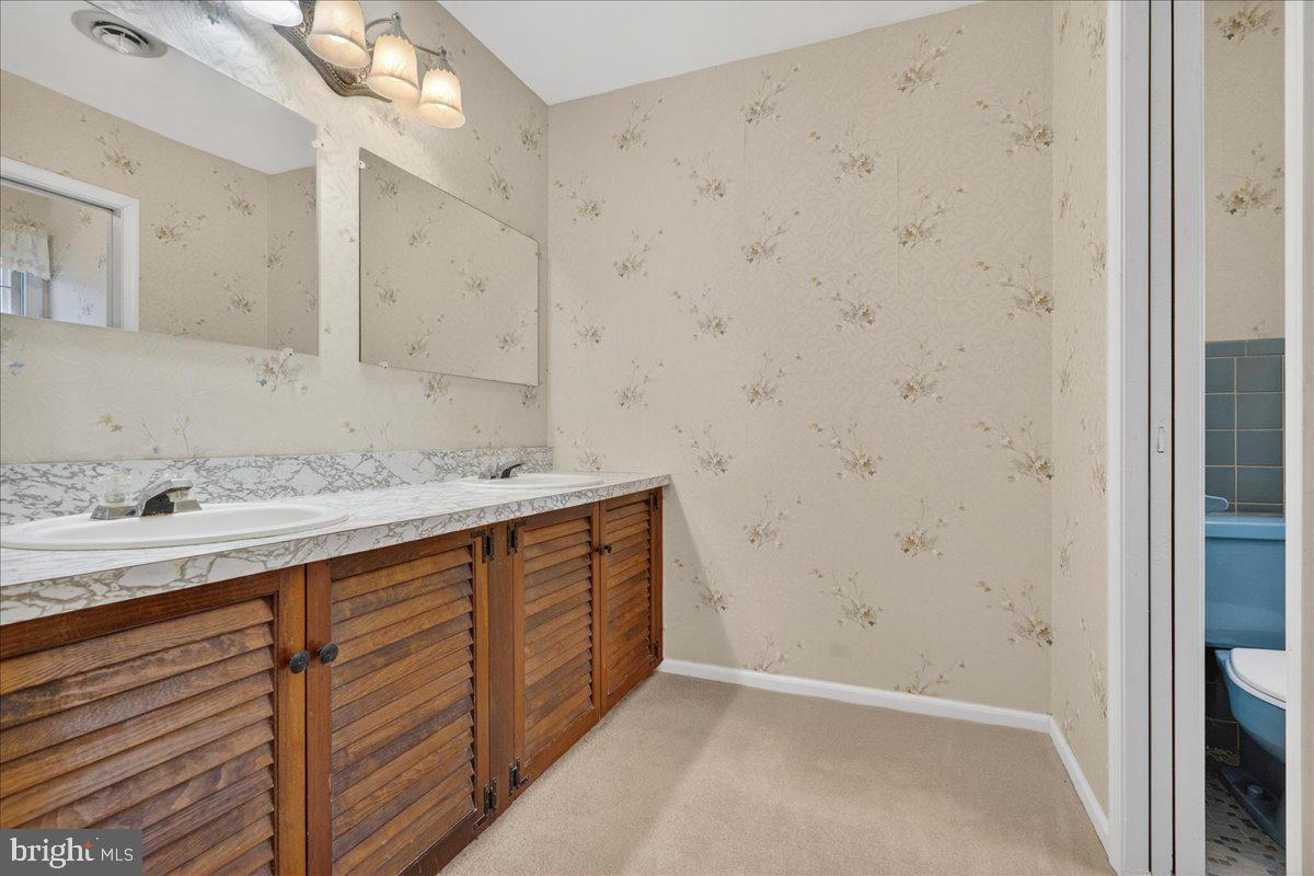 ROLLINWOOD - Residential