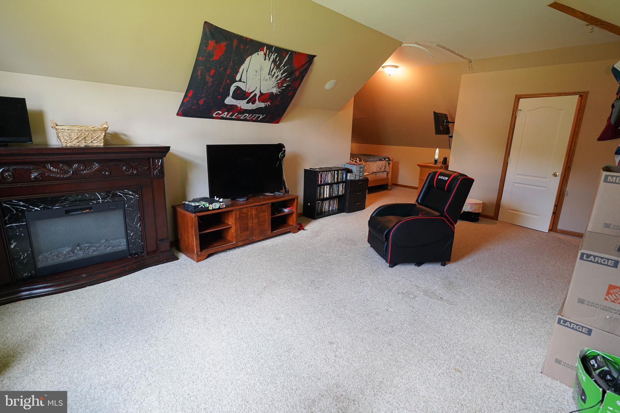 LAKE PINES - Residential