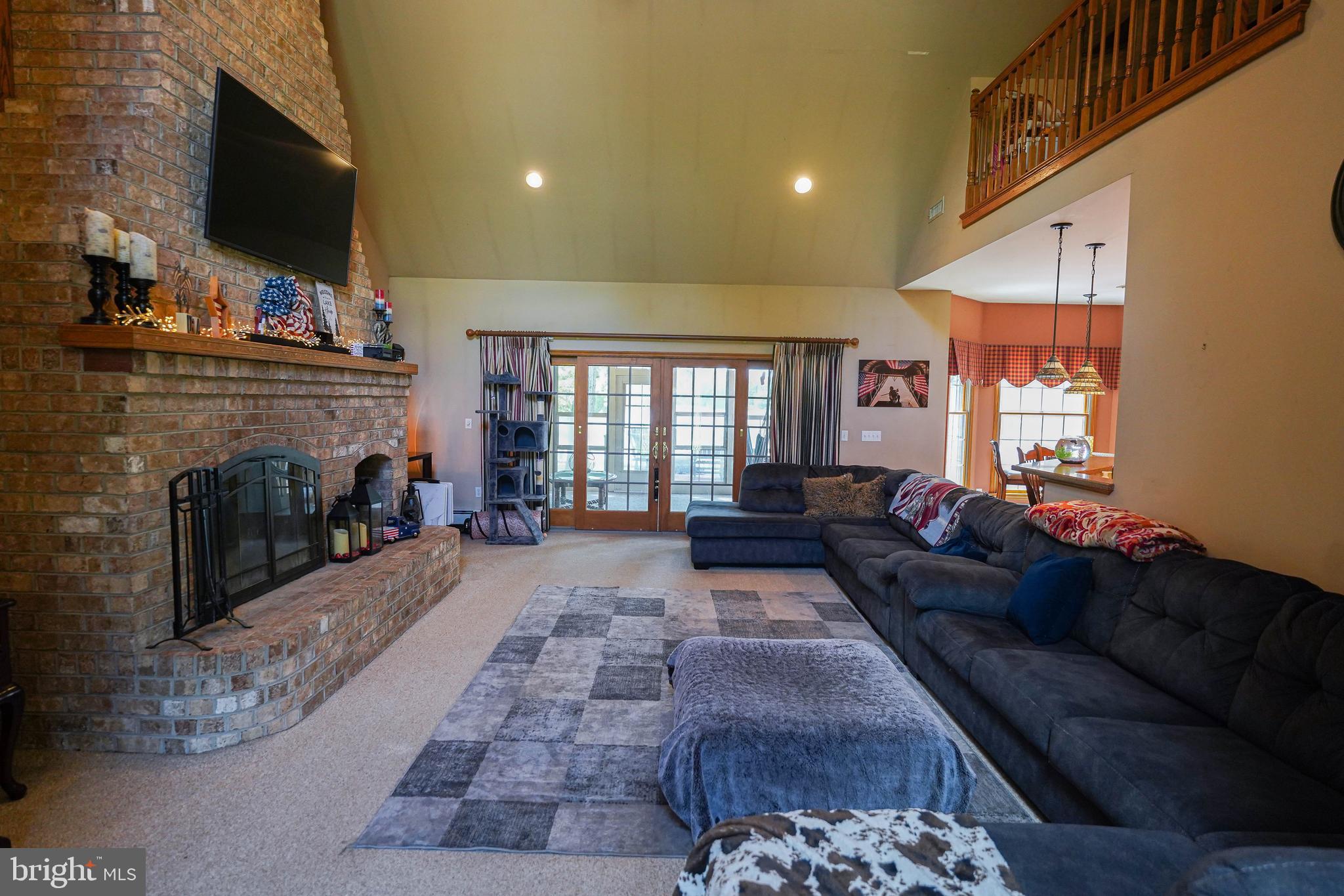 LAKE PINES - Residential