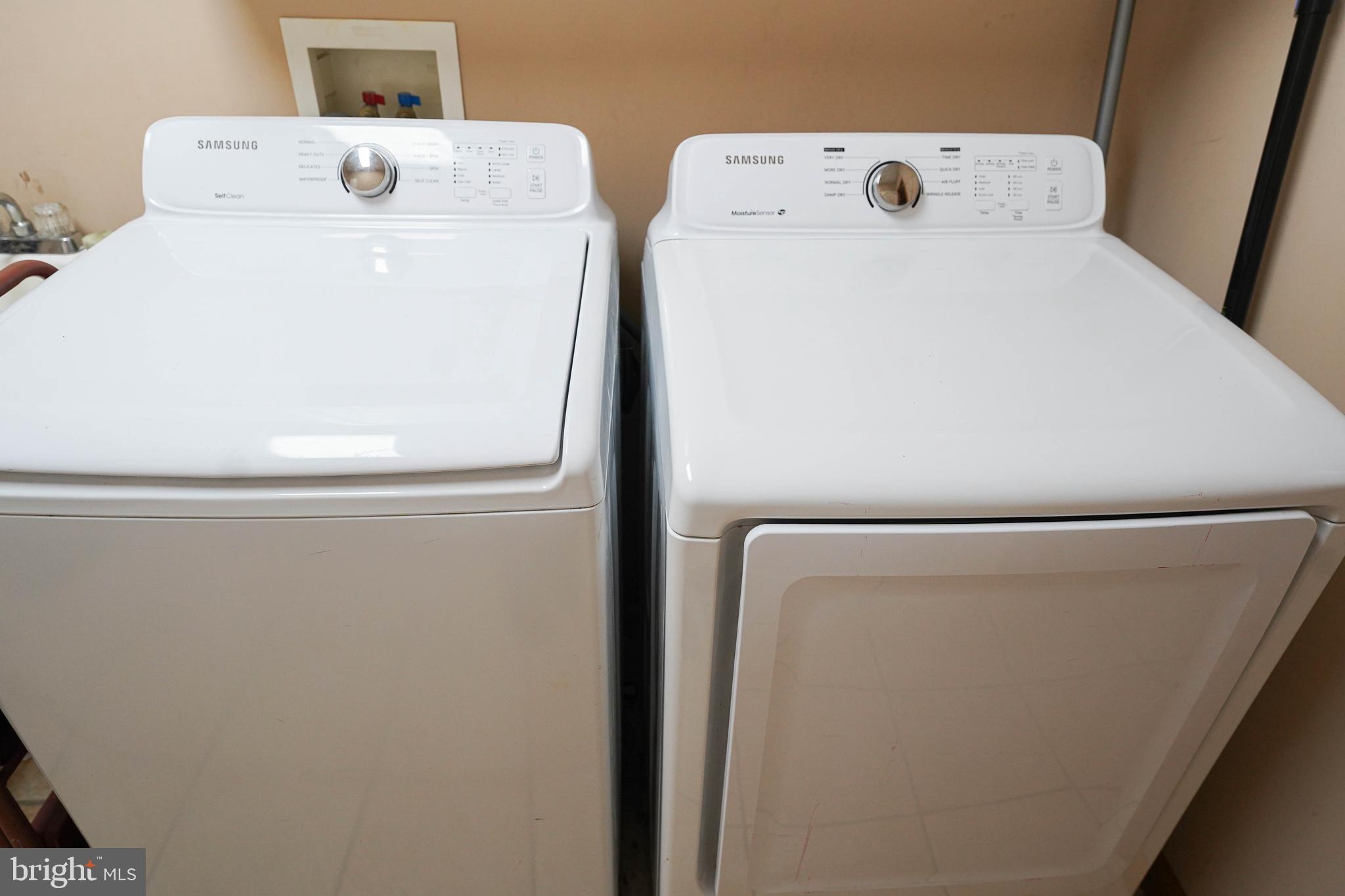 LAKE PINES - Residential