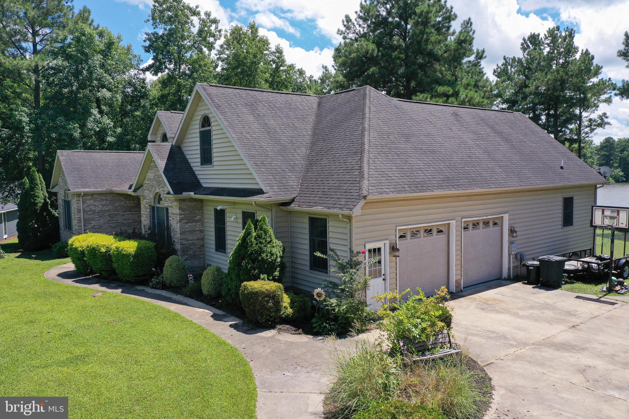 LAKE PINES - Residential