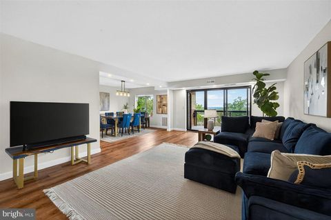 Photo of 8370 Greensboro Drive #626, MCLEAN, VA 22102 (MLS # VAFX2306282)
