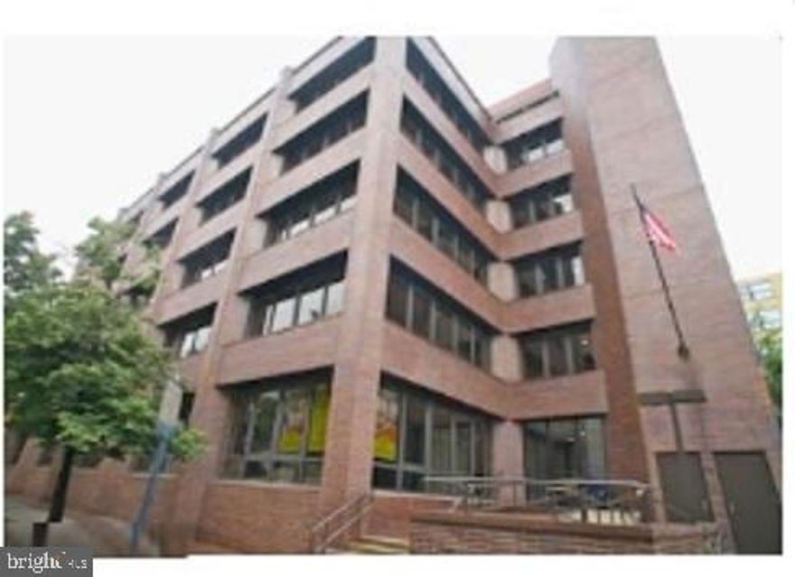 This unit is an excellent opportunity to buy in a popular and busy area of the city, particularly for those who are looking for their next investment. The cultural and historical significance of Old City has always drawn people in to experience the many things on offer. This unit combines modern comfort with a prime location resulting in a property that is sure to garner interest from any looking to relocate or invest in the cultural hub of Old City. Be moments away from all the boutiques, galleries, dining, and nightlife Old City has to offer, such as Liberty Bell, Penns Landing, many museums, historical landmarks, and skating rinks. Or head over to Center City or Northern Liberties with the close by convenience of public transportation and major highways. Pop over the Delaware River which is only minutes away, and enjoy the skyline views of Benjamin Franklin Bridge, a famous landmark of Philadelphia city. Ready to move in . The gorgeous hardwood floors throughout make the open plan kitchen and dining area a perfect space for entertaining friends and family. It’s ready to go with a luxurious granite breakfast nook and a modern kitchen that comes fully equipped with a stainless steel refrigerator, dishwasher, microwave and stove, along with plenty of cupboard storage. The neat, tiled bathroom is done in an attractive neutral palette, has a modern vanity with a granite counter and ample under bench storage, a toilet and a combined shower and bath. The unit also has its very own washer and dryer . Garage Parking .