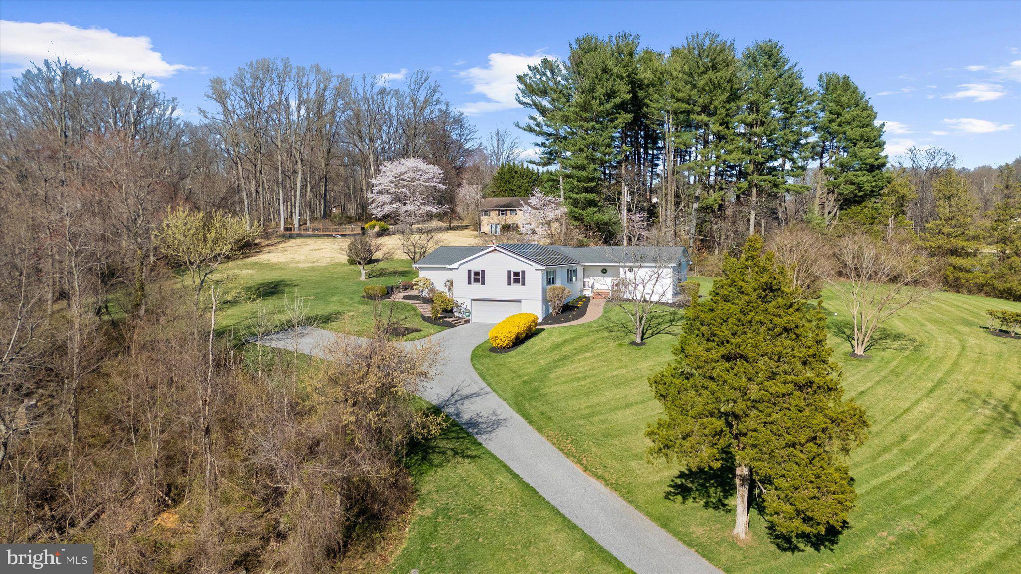 GLEN ARM - Residential