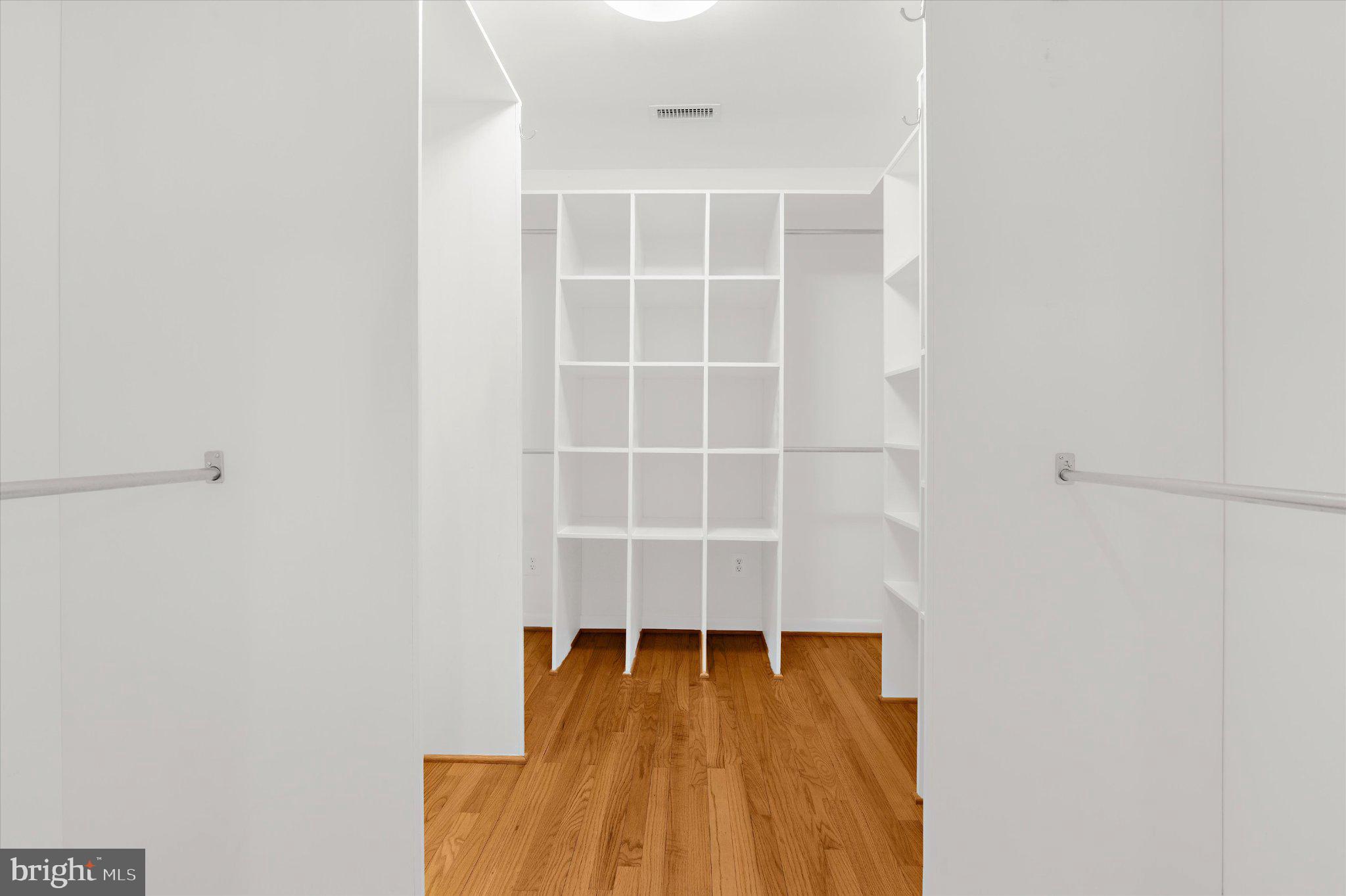 GLEN ARM - Residential