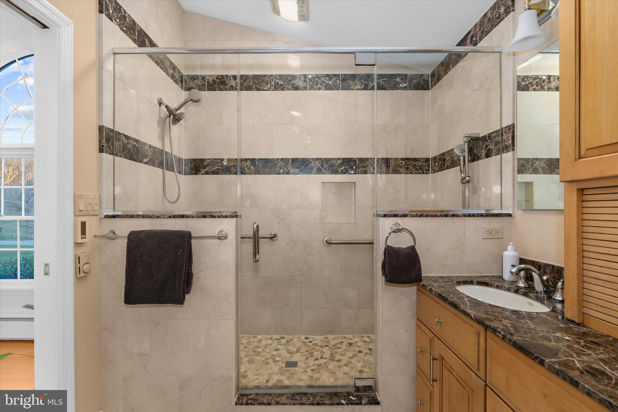 GLEN ARM - Residential