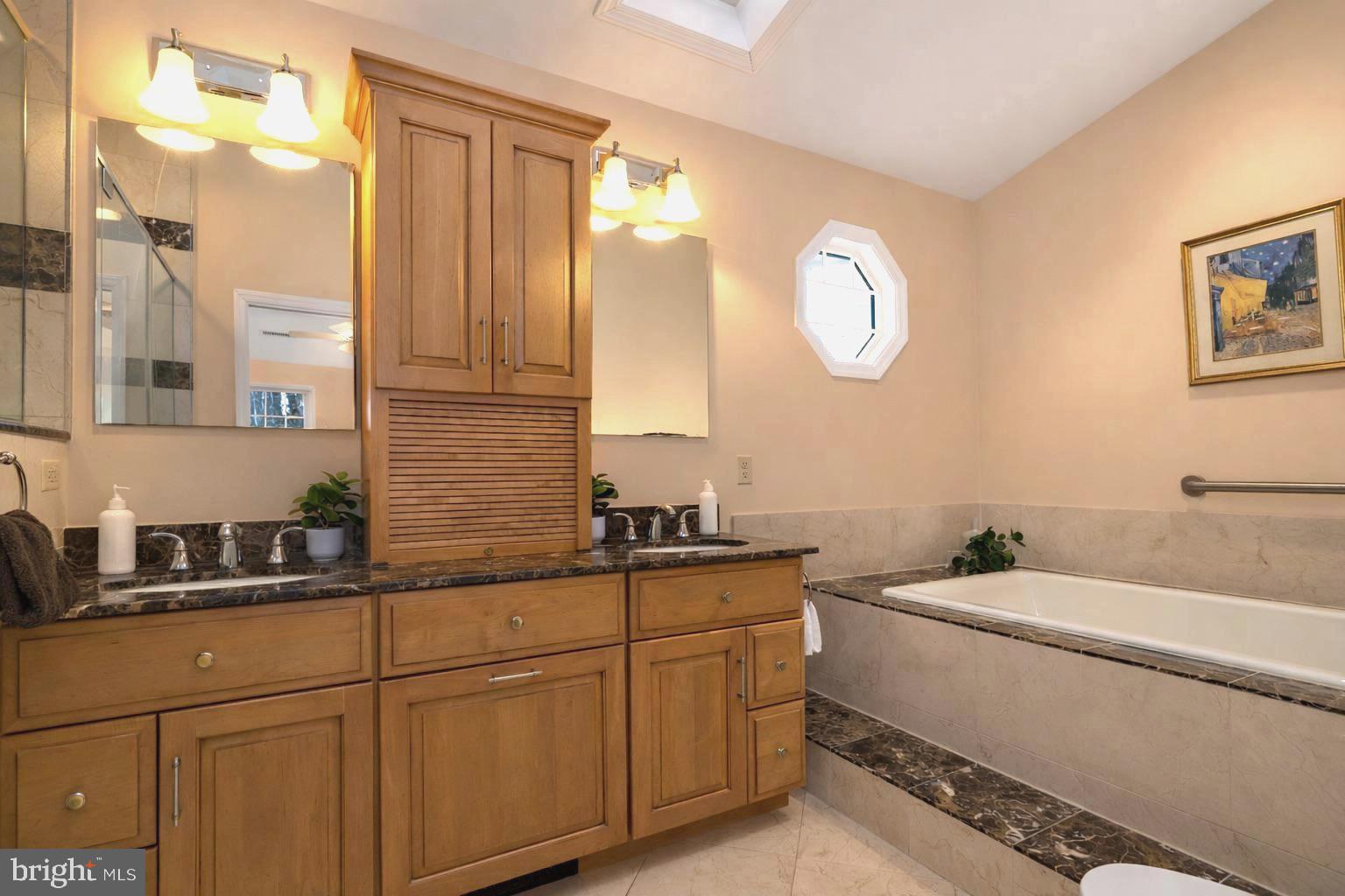 GLEN ARM - Residential