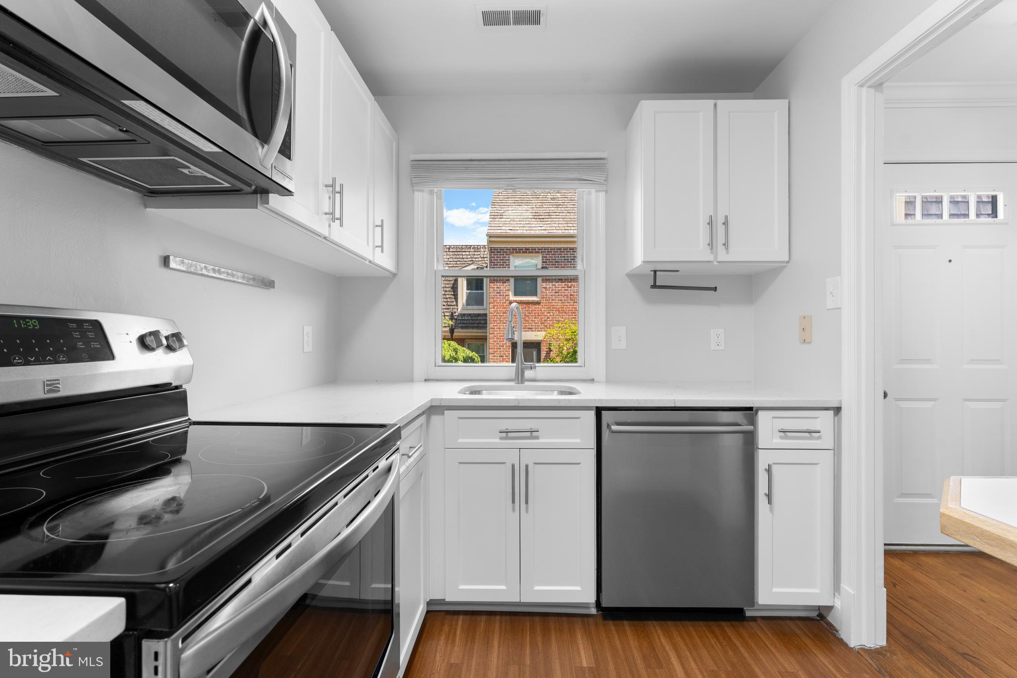 5310 CONNECTICUT AVENUE NW 4
