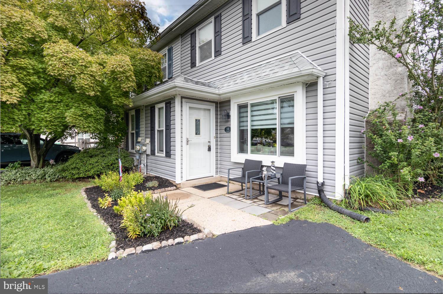 15 CARRIAGE DRIVE