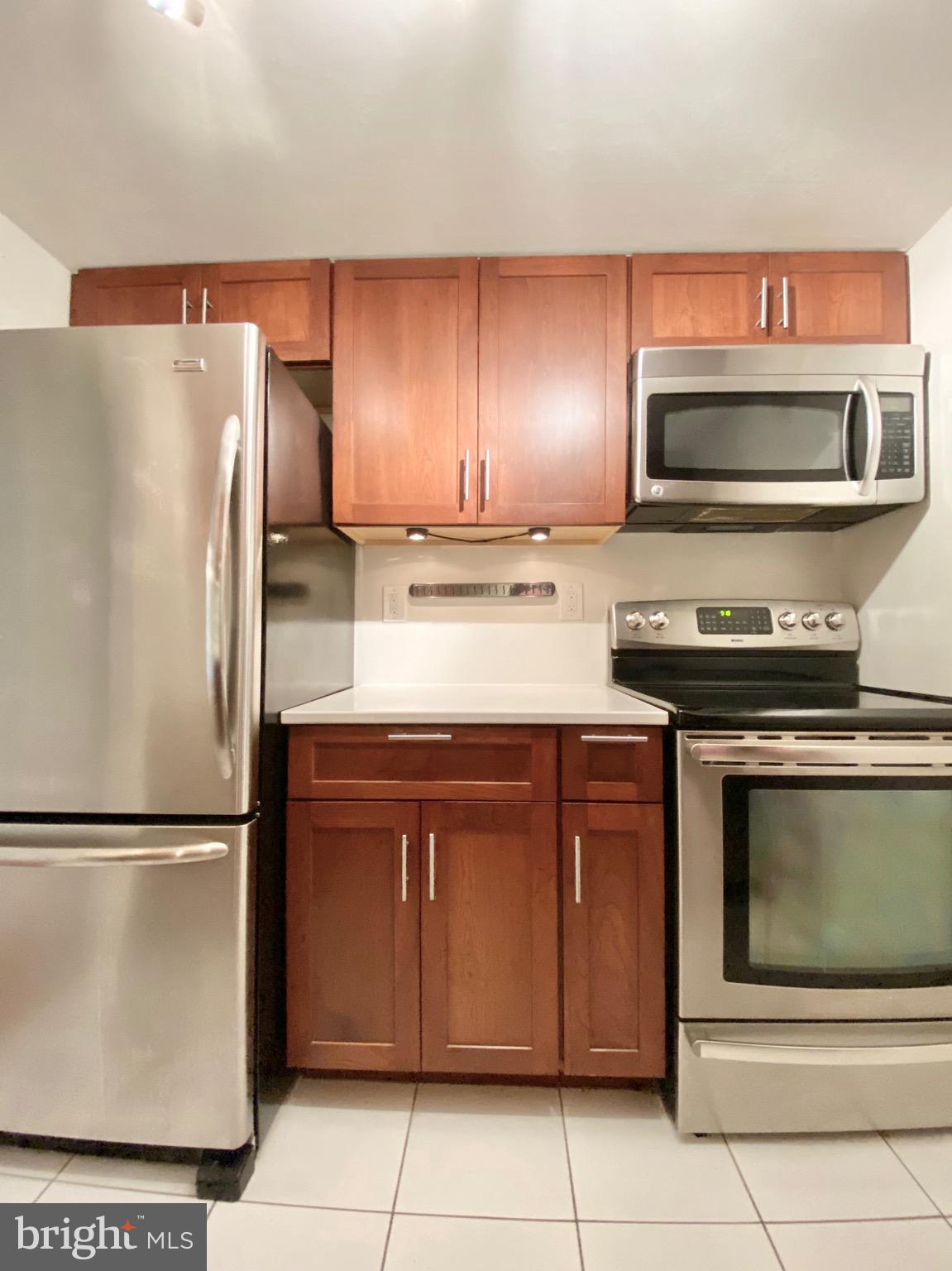 1600 PRINCE STREET - Residential Lease