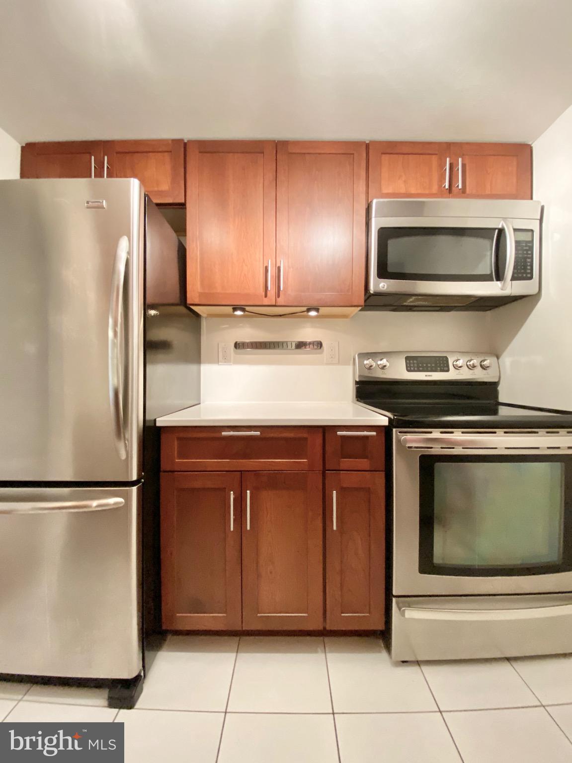 1600 PRINCE STREET - Residential Lease