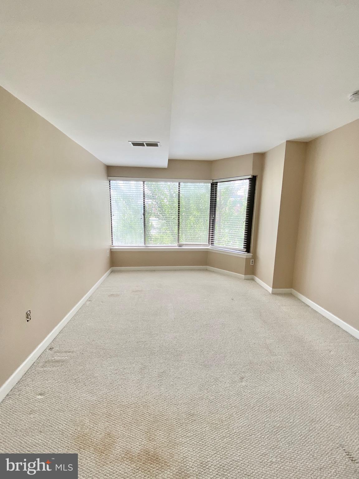 1600 PRINCE STREET - Residential Lease