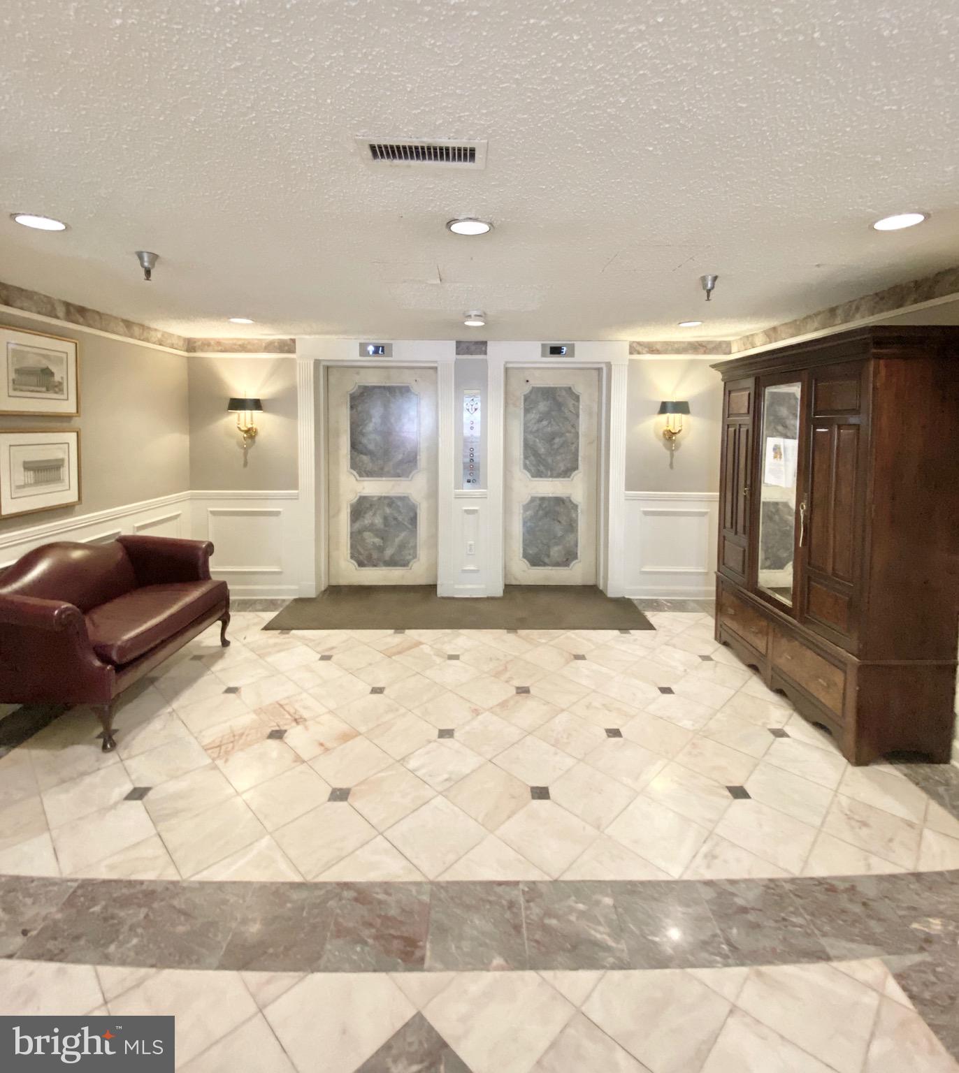 1600 PRINCE STREET - Residential Lease