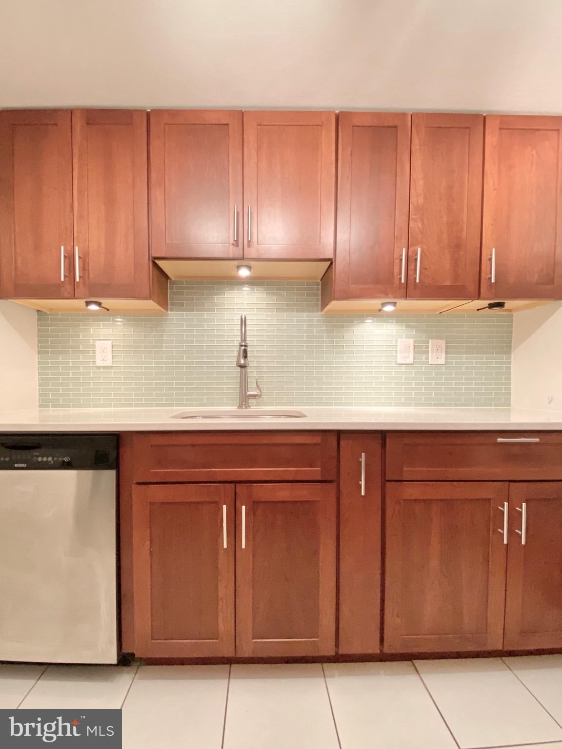 1600 PRINCE STREET - Residential Lease