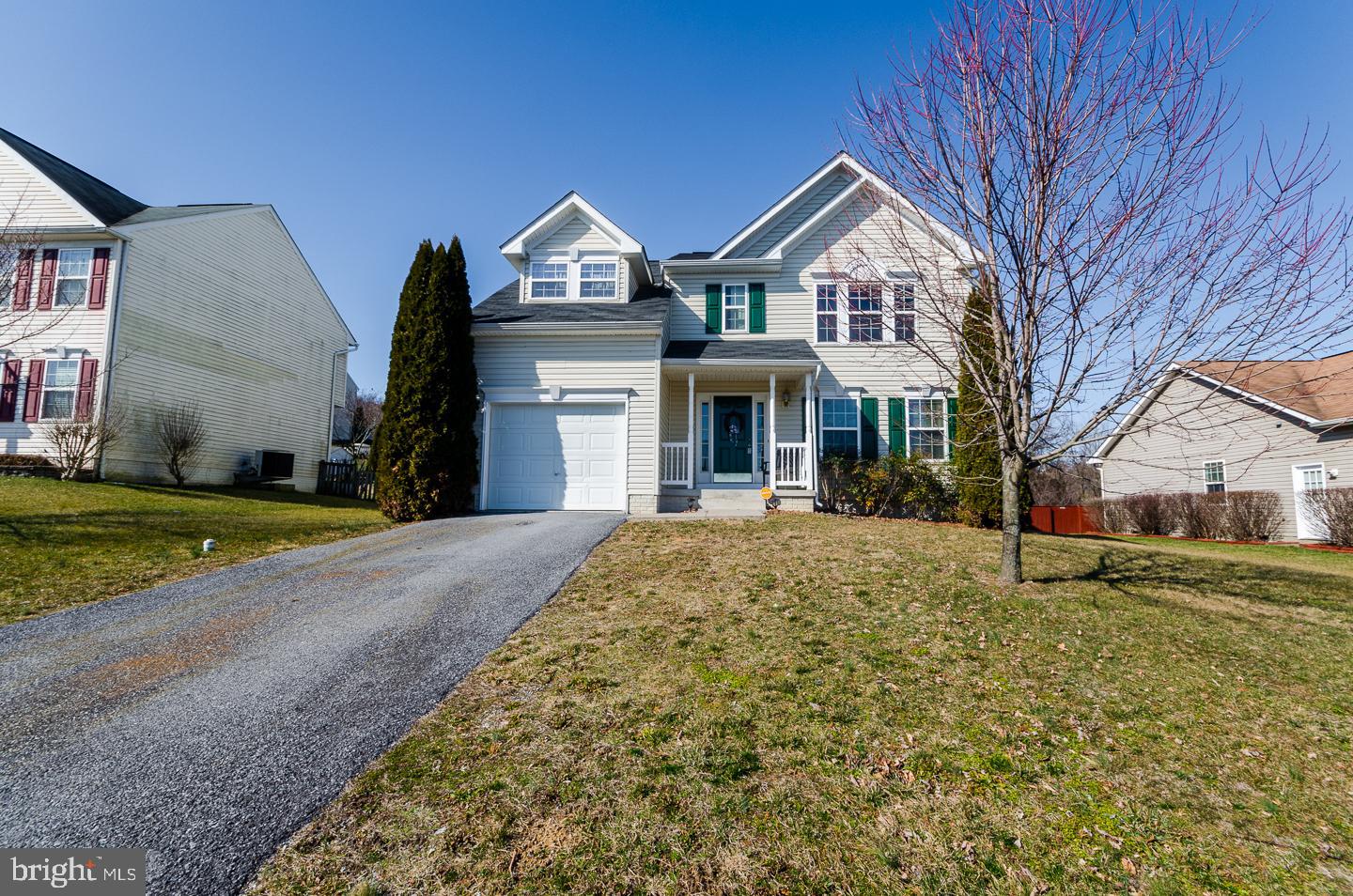 STONEBROOK VILLAGE - Residential