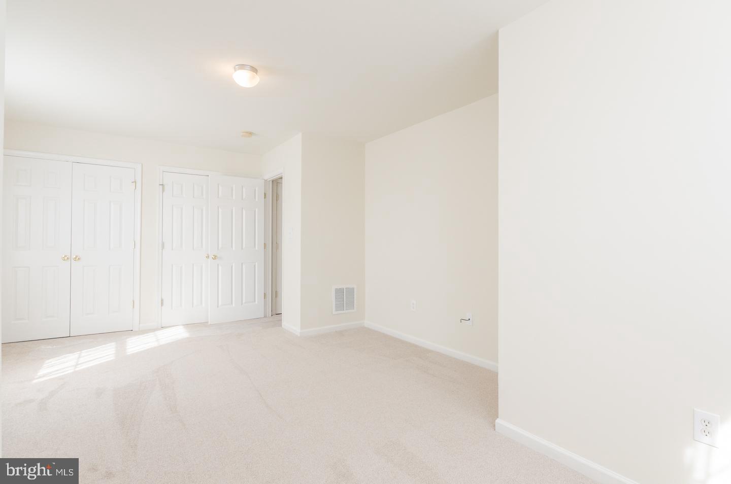 STONEBROOK VILLAGE - Residential
