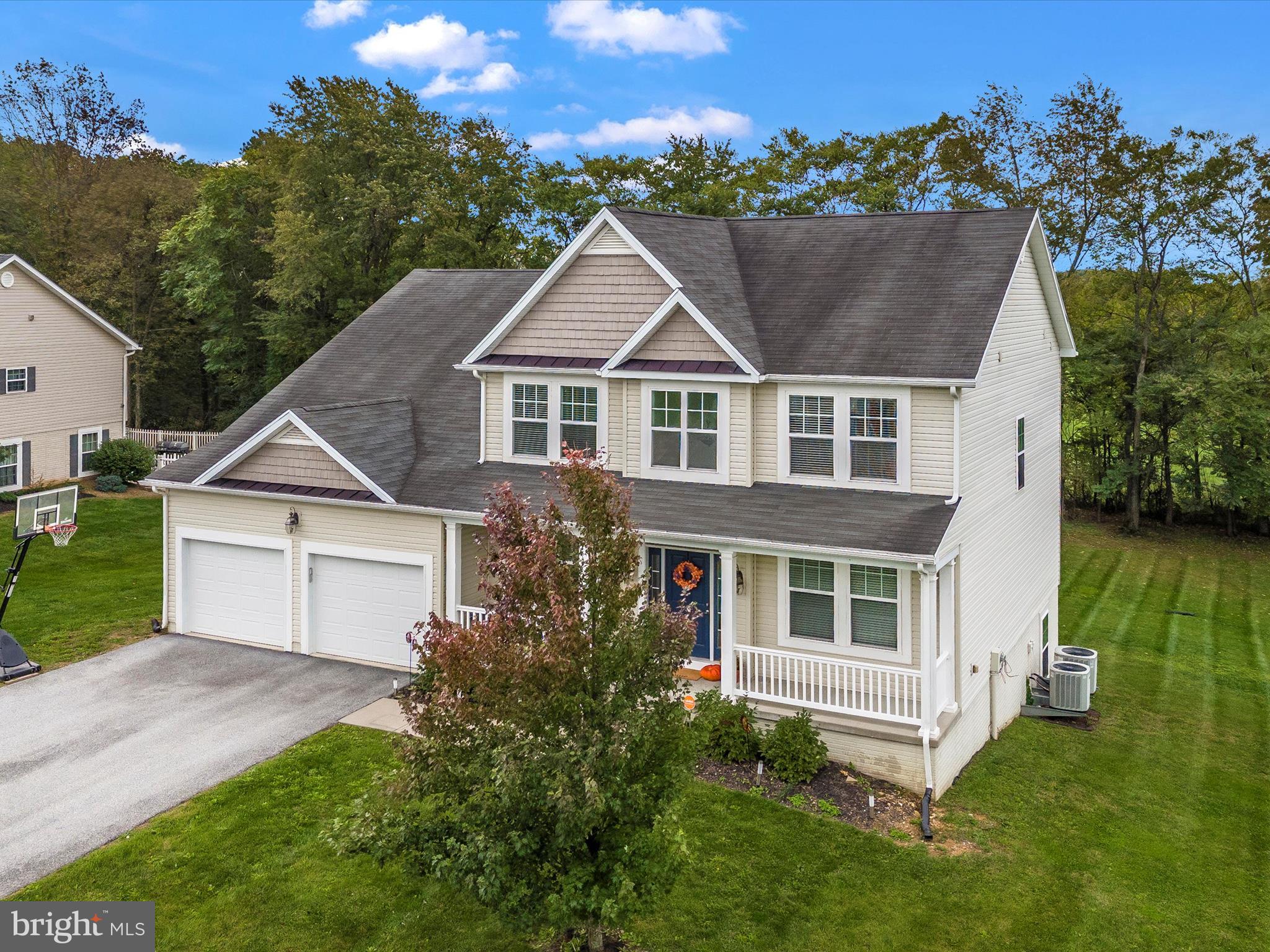 BROOKFIELD - Residential