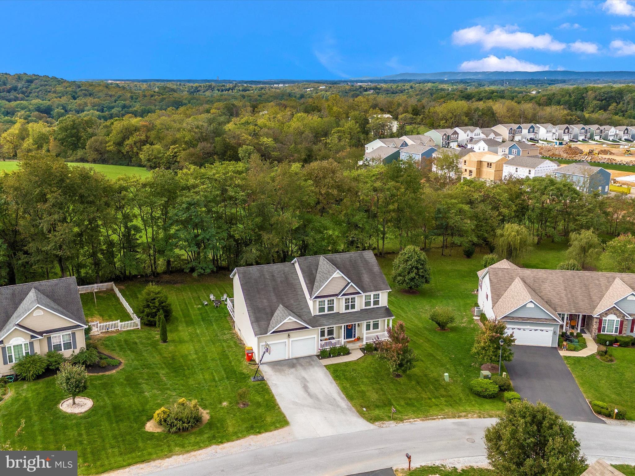 BROOKFIELD - Residential