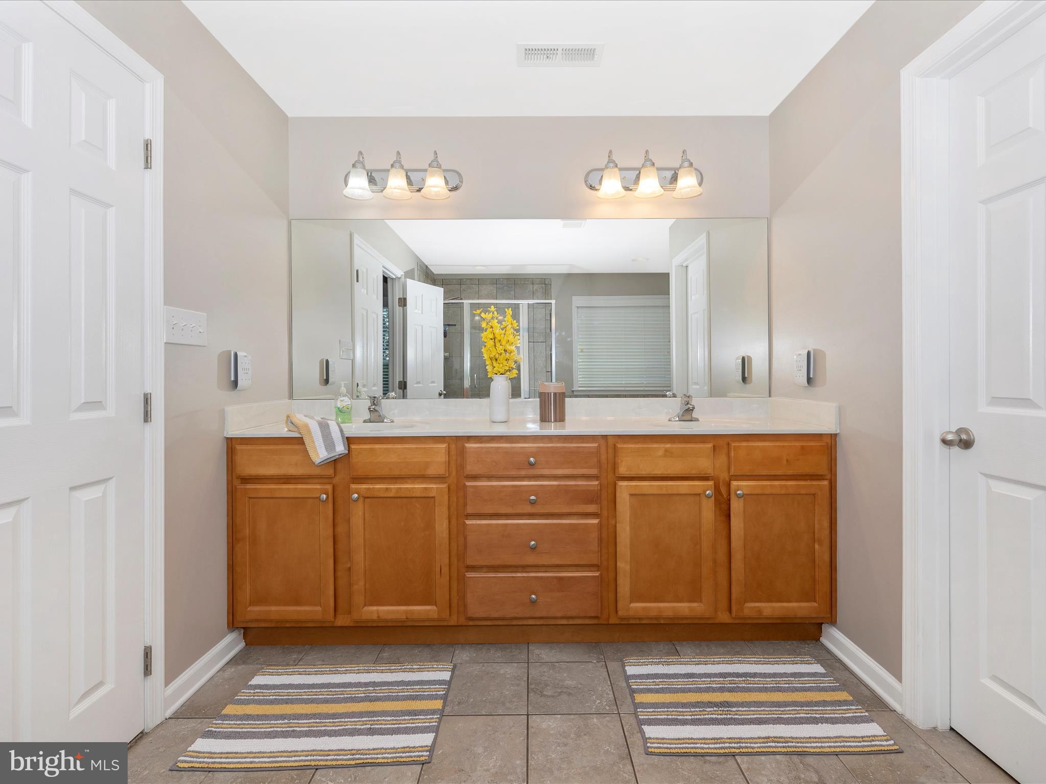 BROOKFIELD - Residential