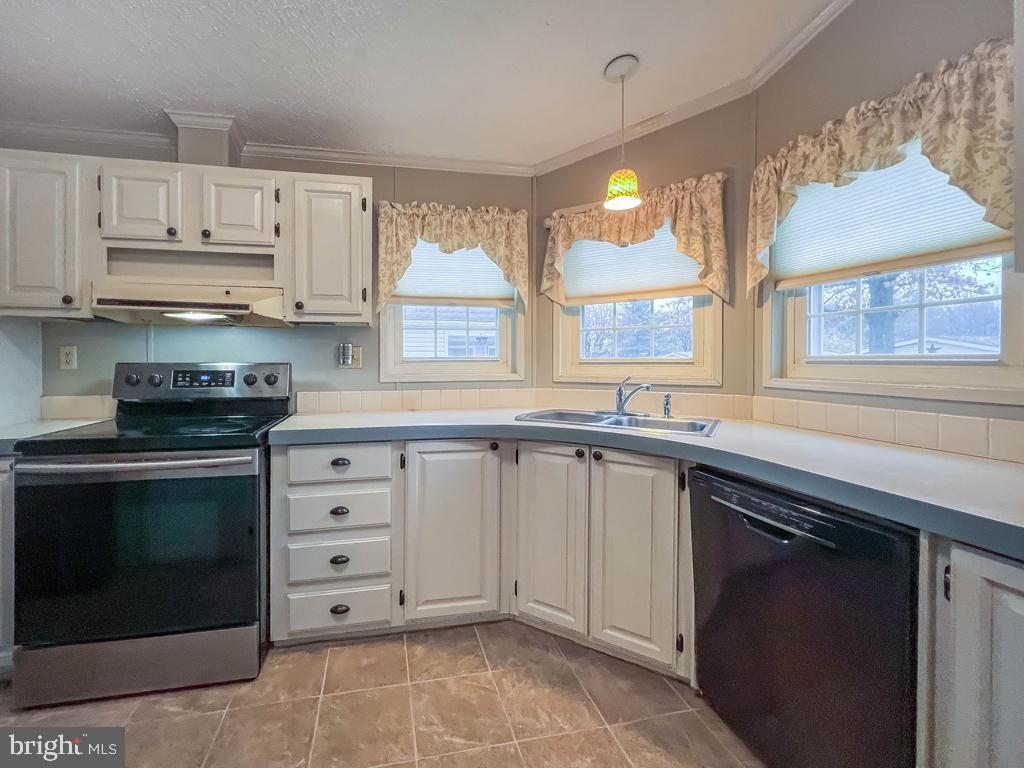 HIDDEN SPRINGS - Residential