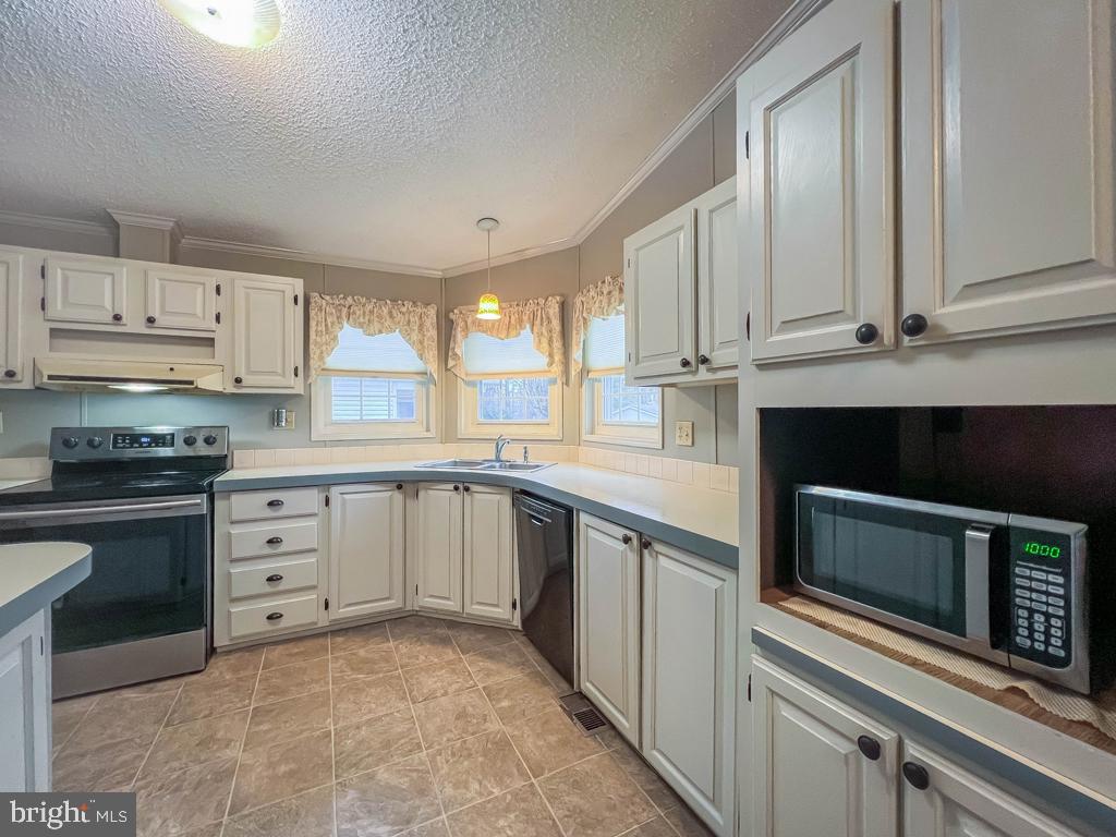 HIDDEN SPRINGS - Residential