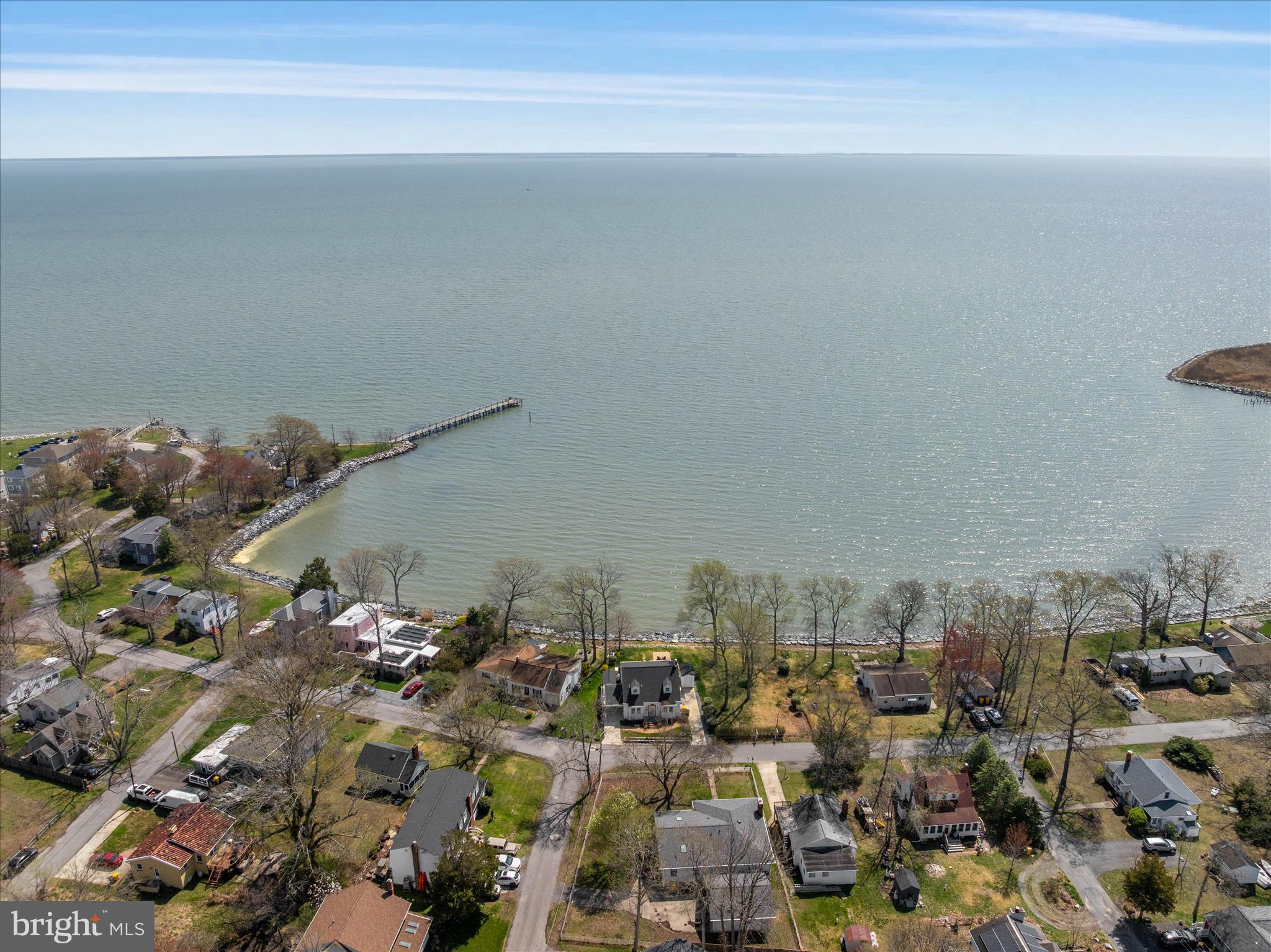 COLUMBIA BEACH - Residential