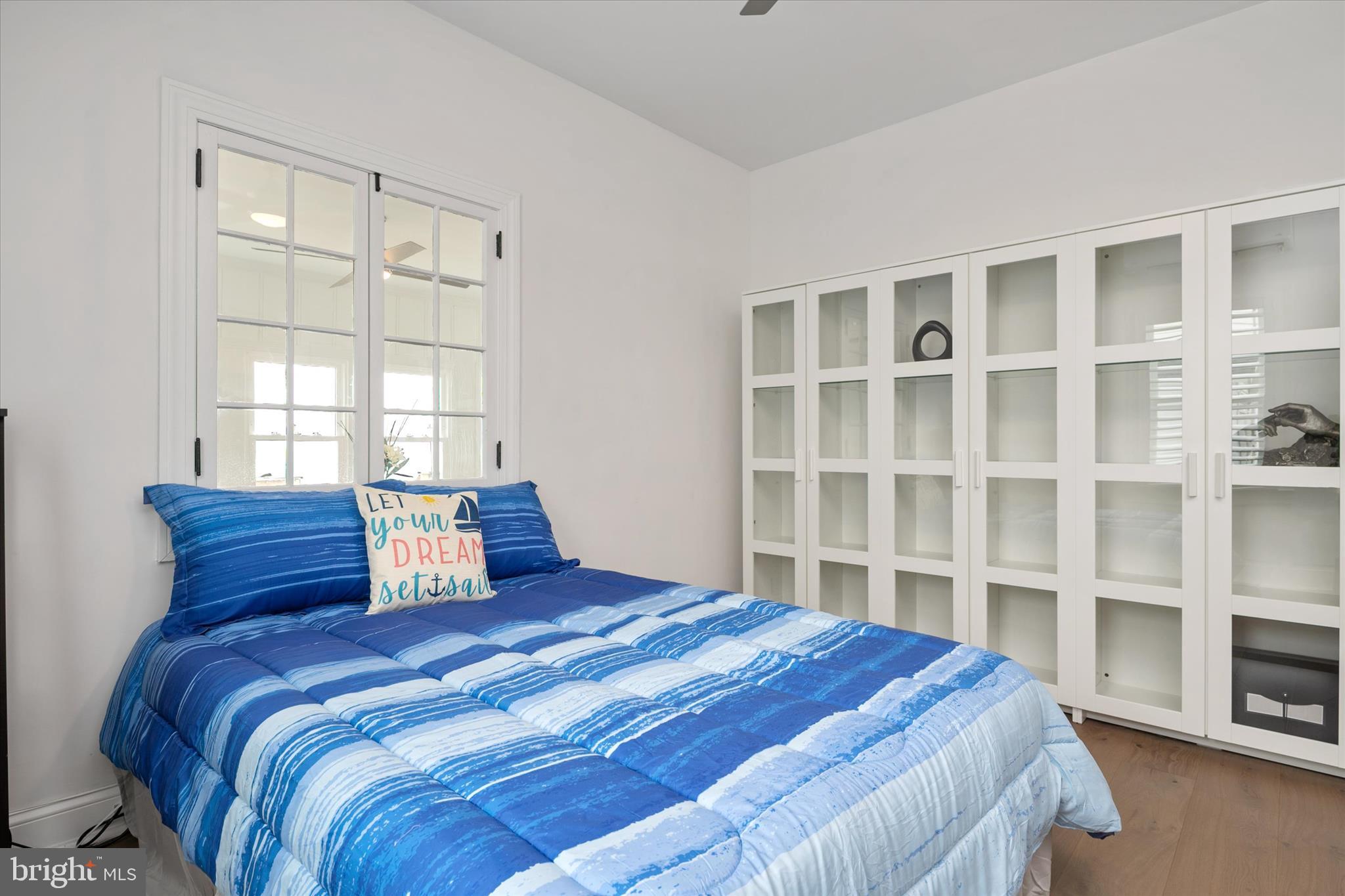 COLUMBIA BEACH - Residential