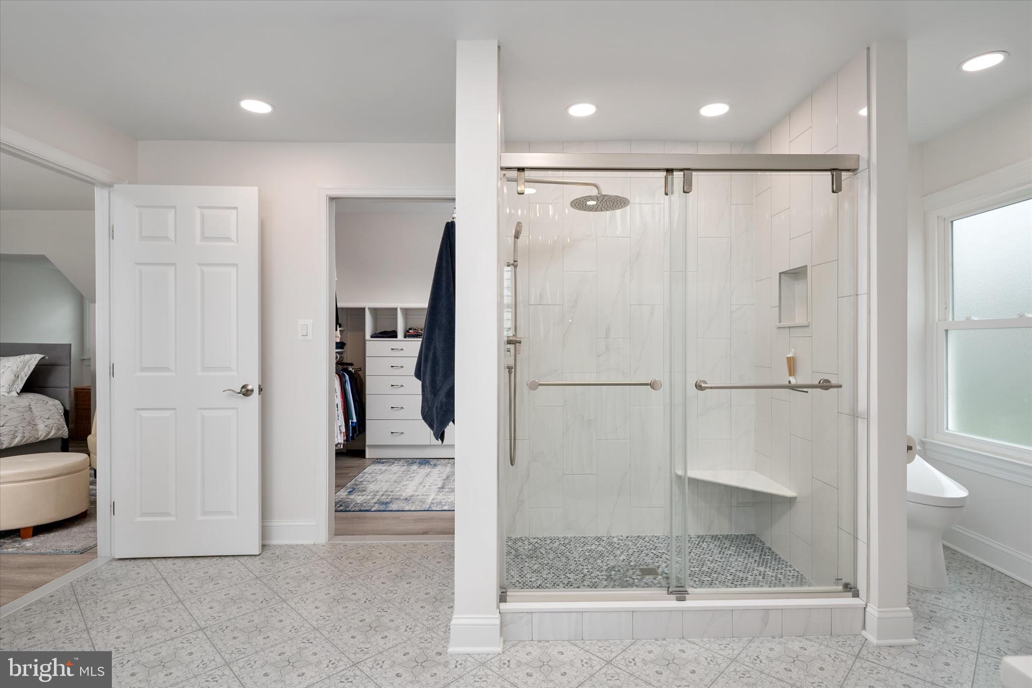 COLUMBIA BEACH - Residential