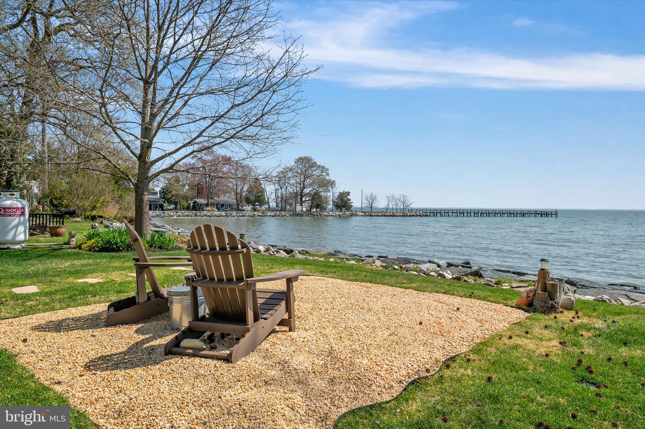 COLUMBIA BEACH - Residential