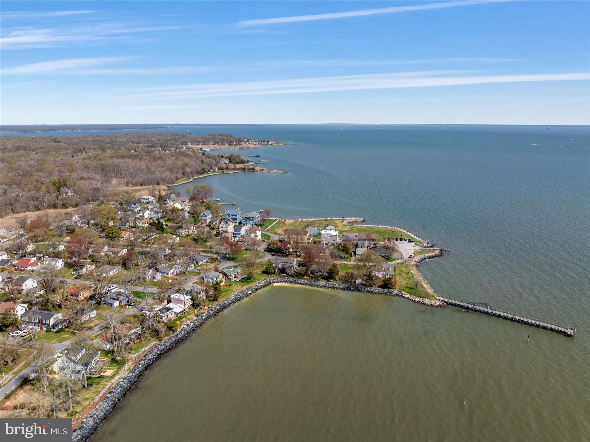 COLUMBIA BEACH - Residential