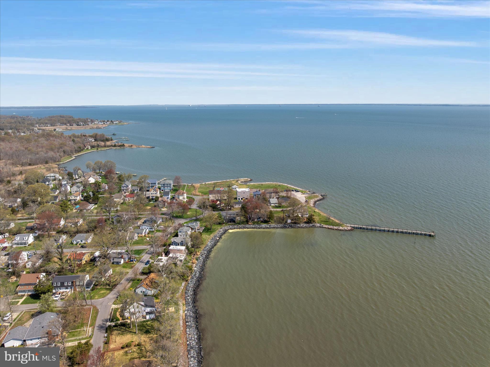 COLUMBIA BEACH - Residential