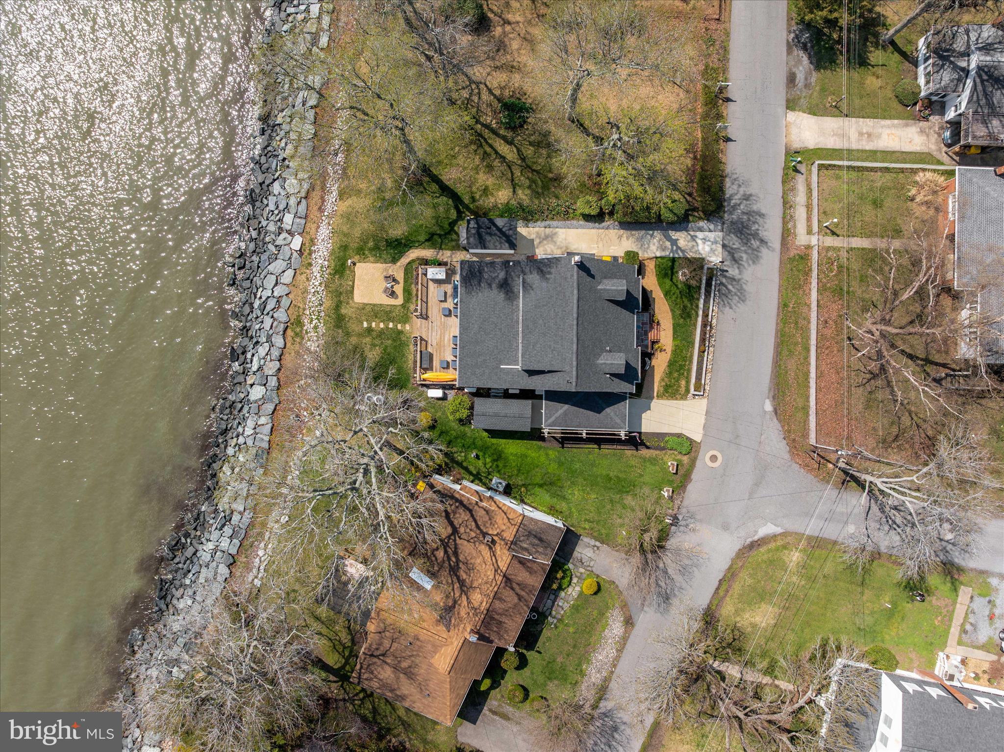 COLUMBIA BEACH - Residential