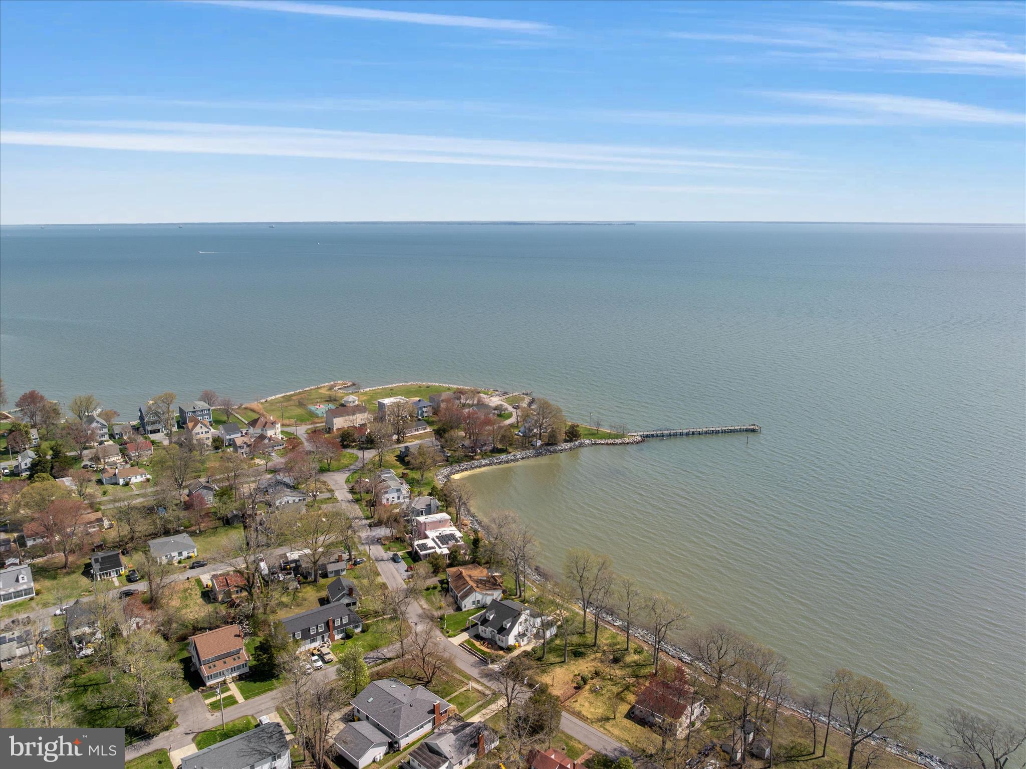 COLUMBIA BEACH - Residential