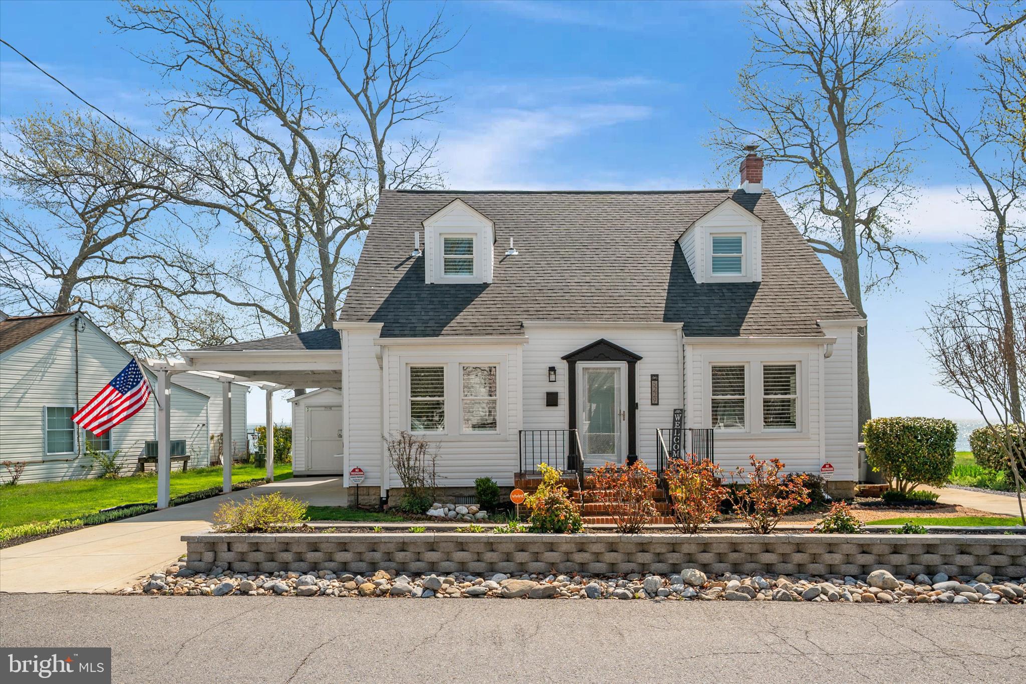 COLUMBIA BEACH - Residential