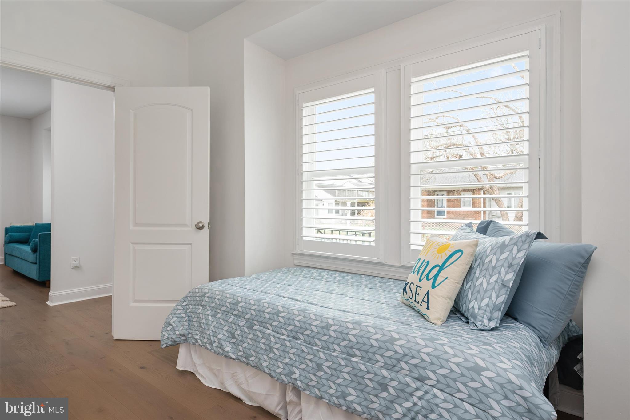 COLUMBIA BEACH - Residential