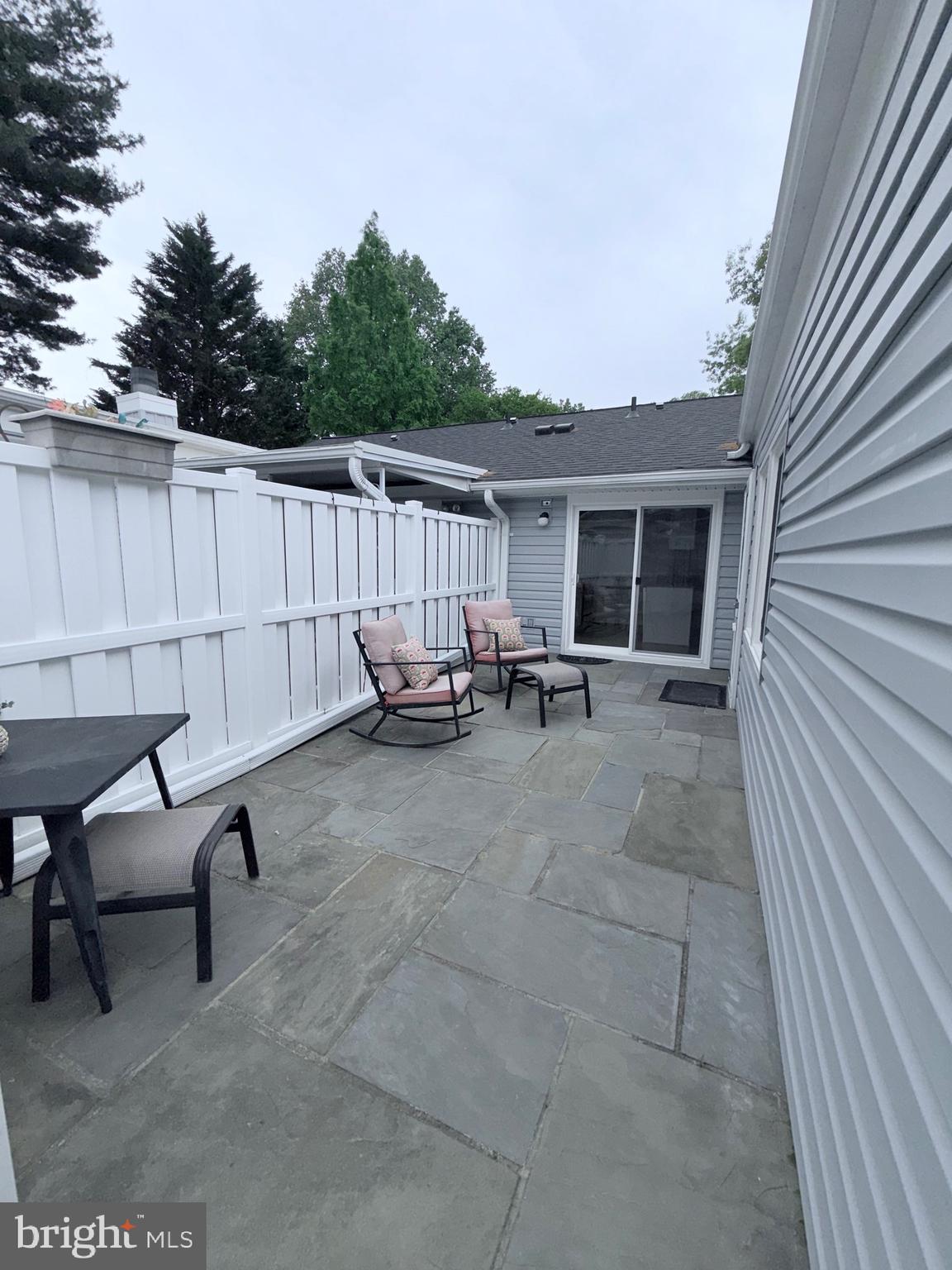 LEISURE WORLD - Residential